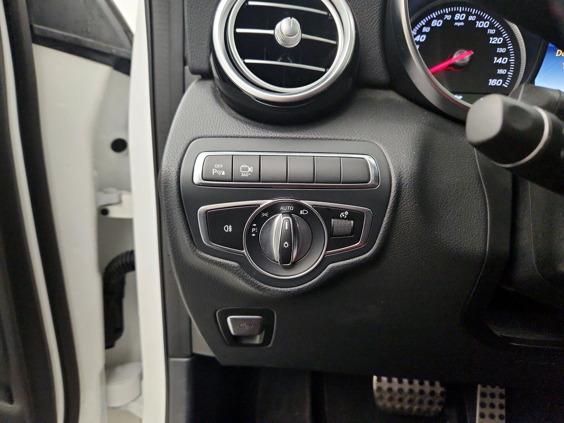 Thumbnail: 2019 Mercedes-Benz GLC - 13