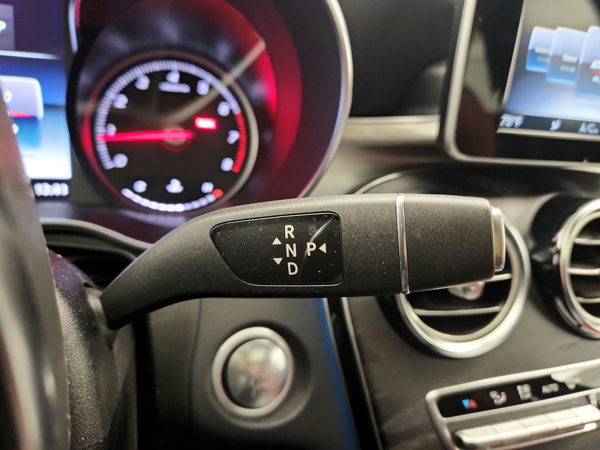 Thumbnail: 2019 Mercedes-Benz GLC - 17