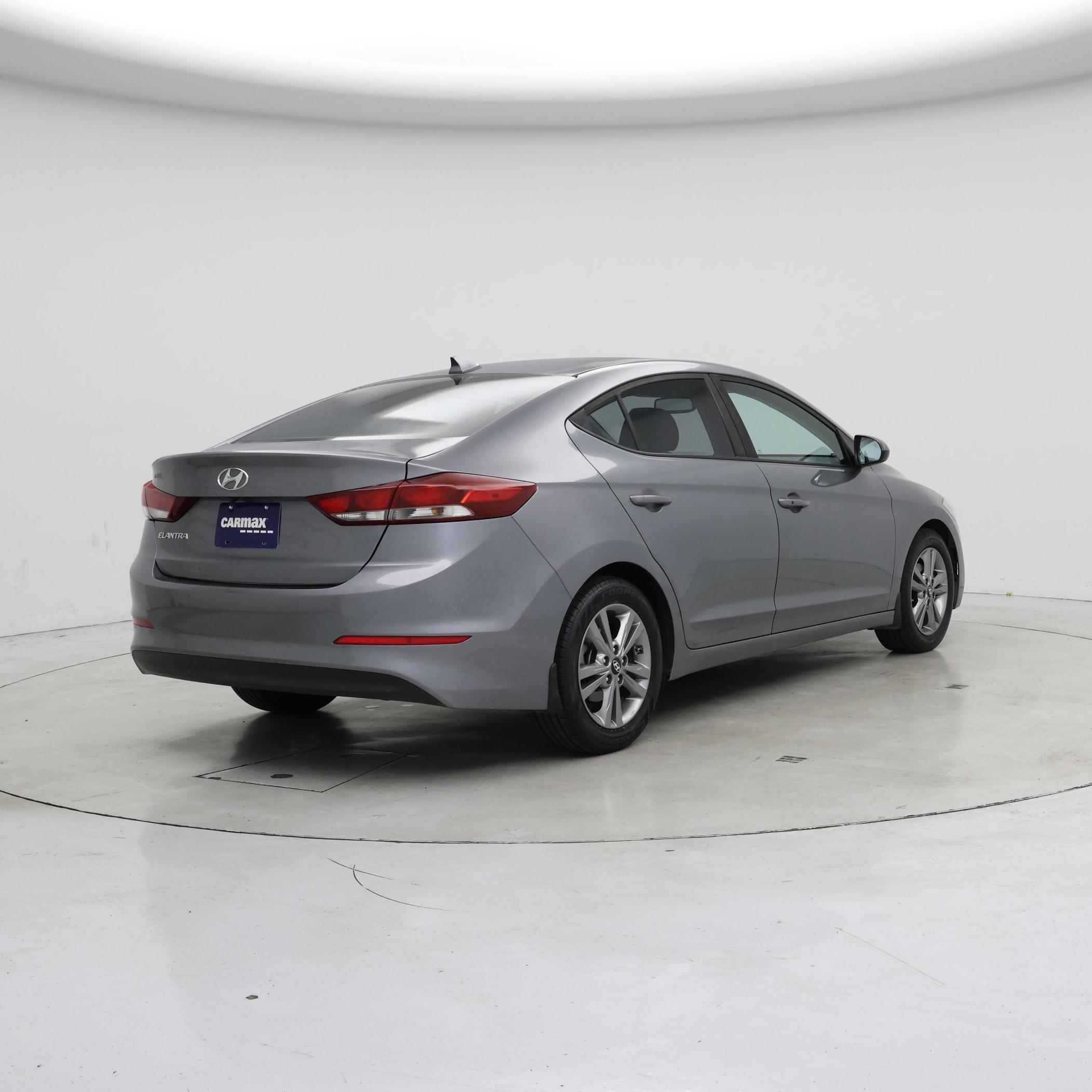 Thumbnail: 2018 Hyundai Elantra - 8