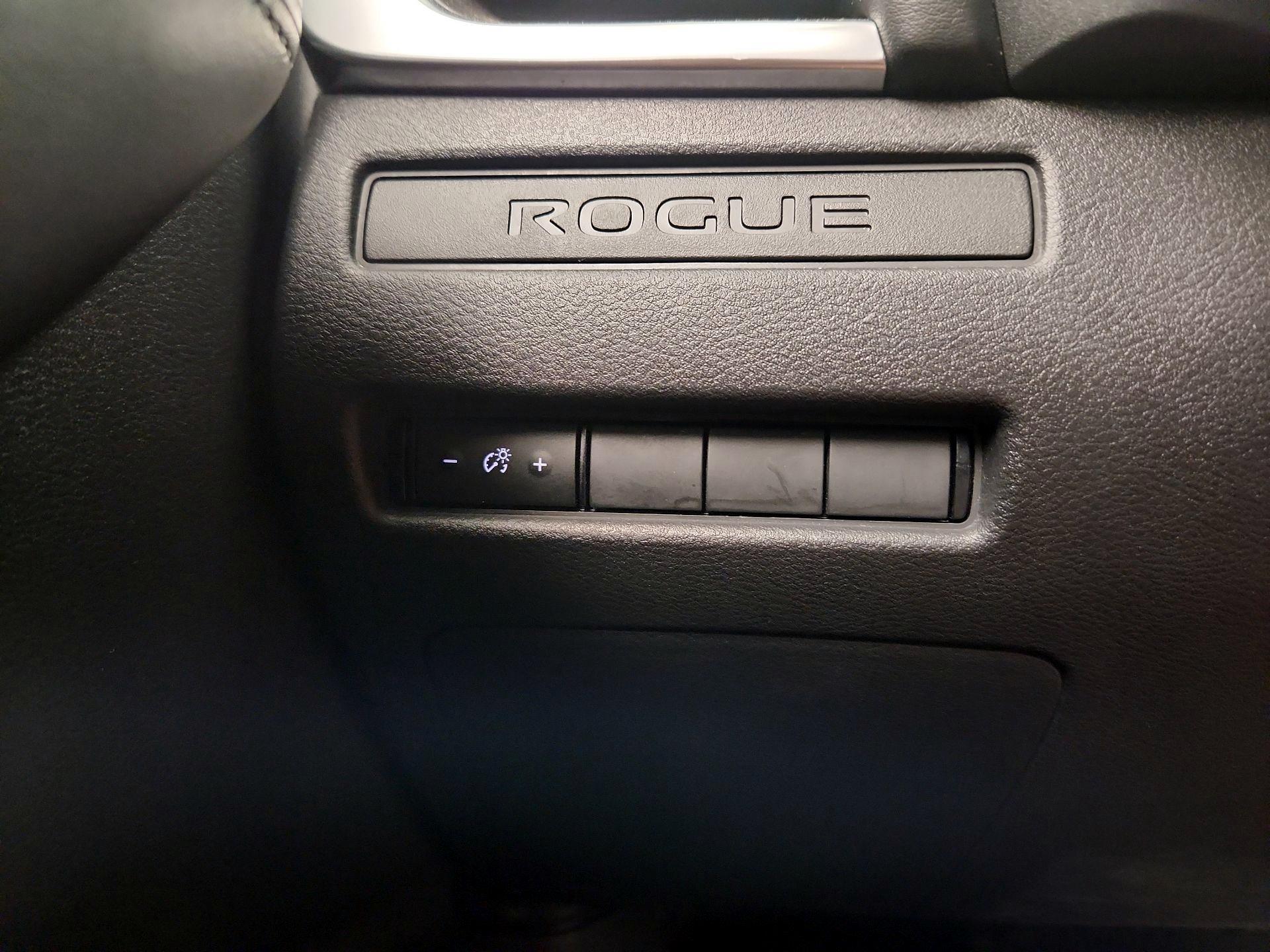 Thumbnail: 2022 Nissan Rogue - 13