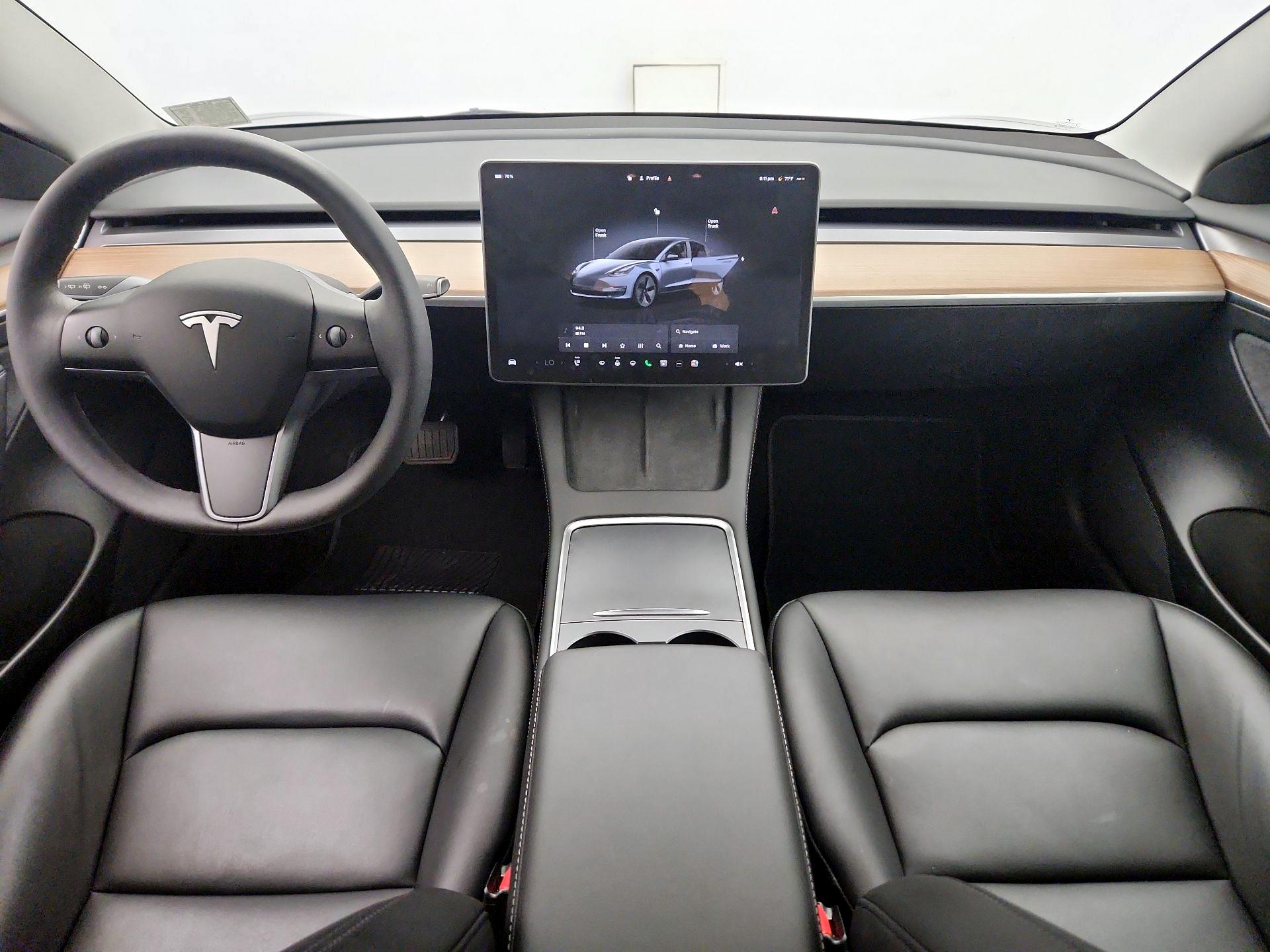 Thumbnail: 2023 Tesla Model 3 - 9