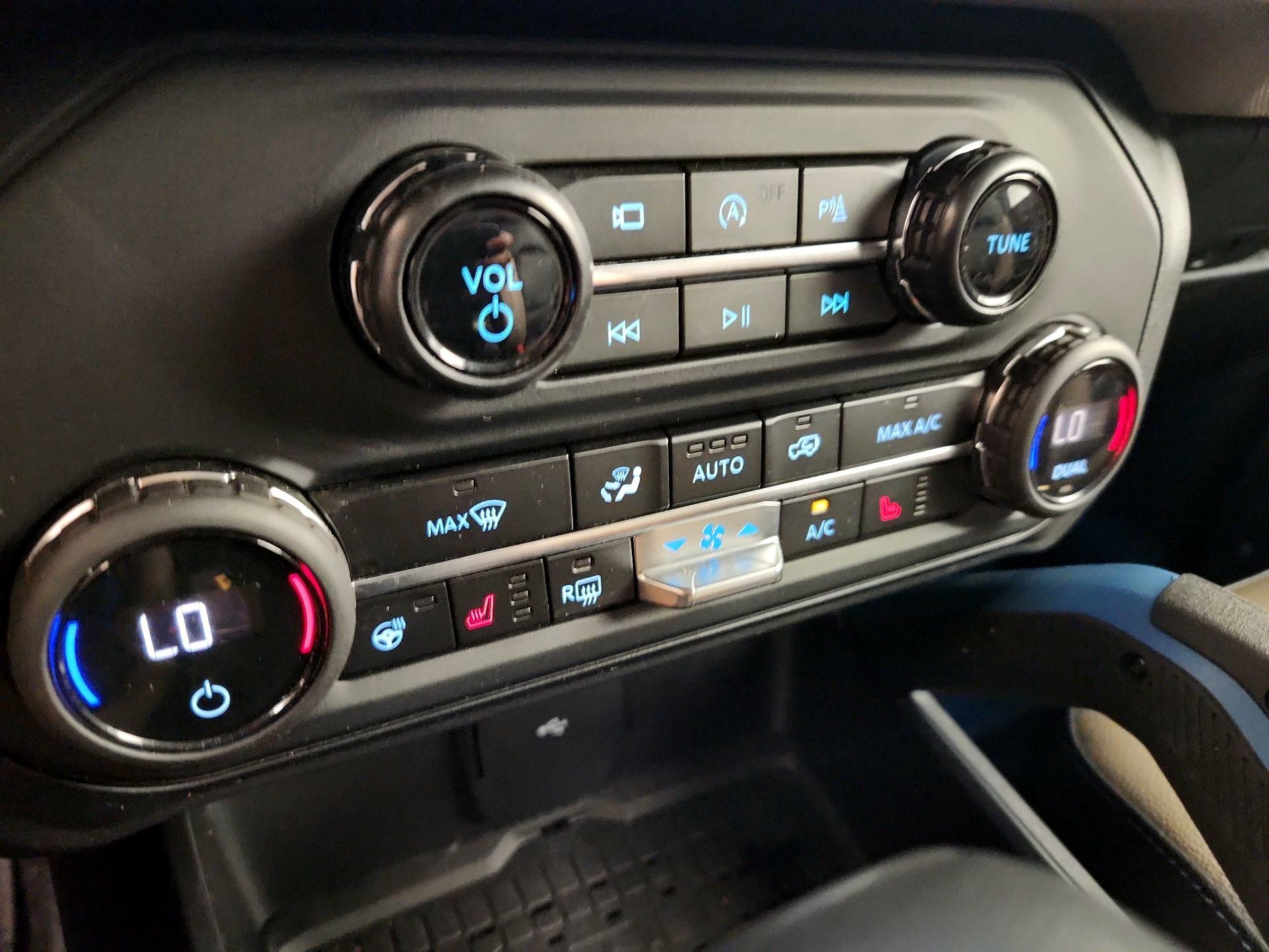 Thumbnail: 2024 Ford Bronco - 17