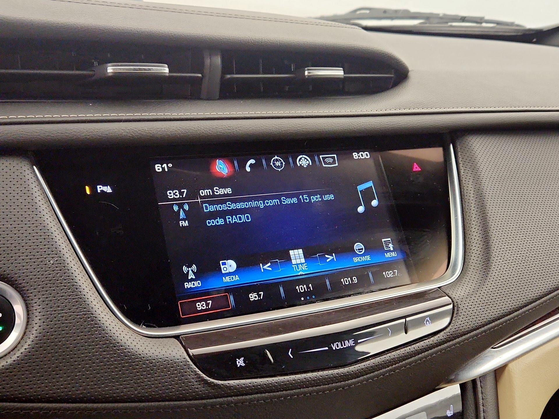 Thumbnail: 2017 Cadillac XT5 - 16