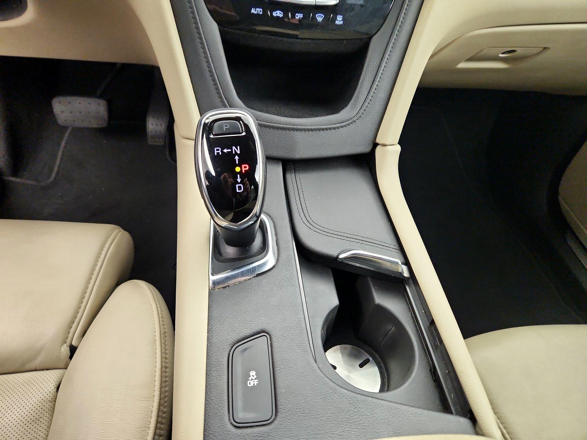 Thumbnail: 2017 Cadillac XT5 - 18