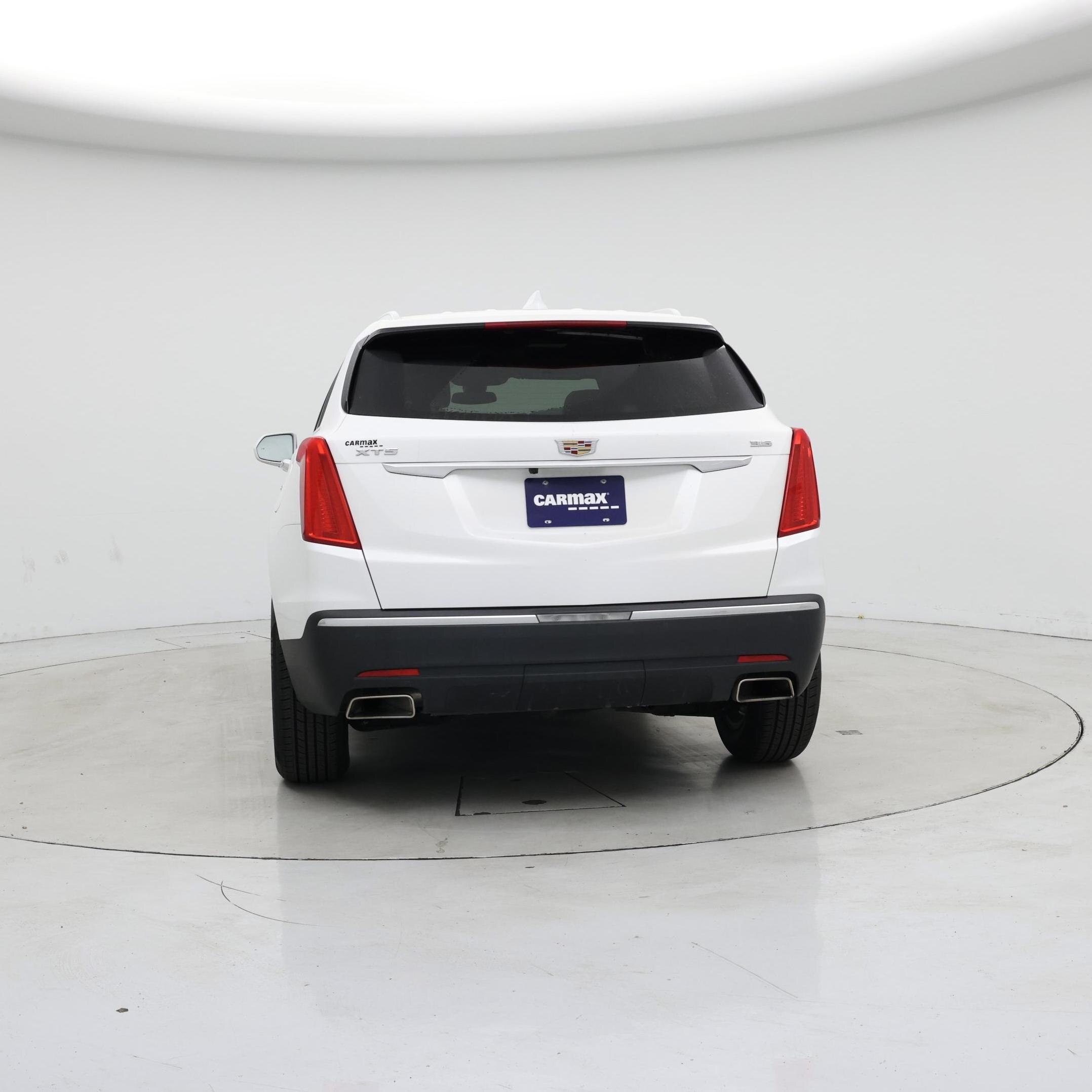 Thumbnail: 2017 Cadillac XT5 - 6