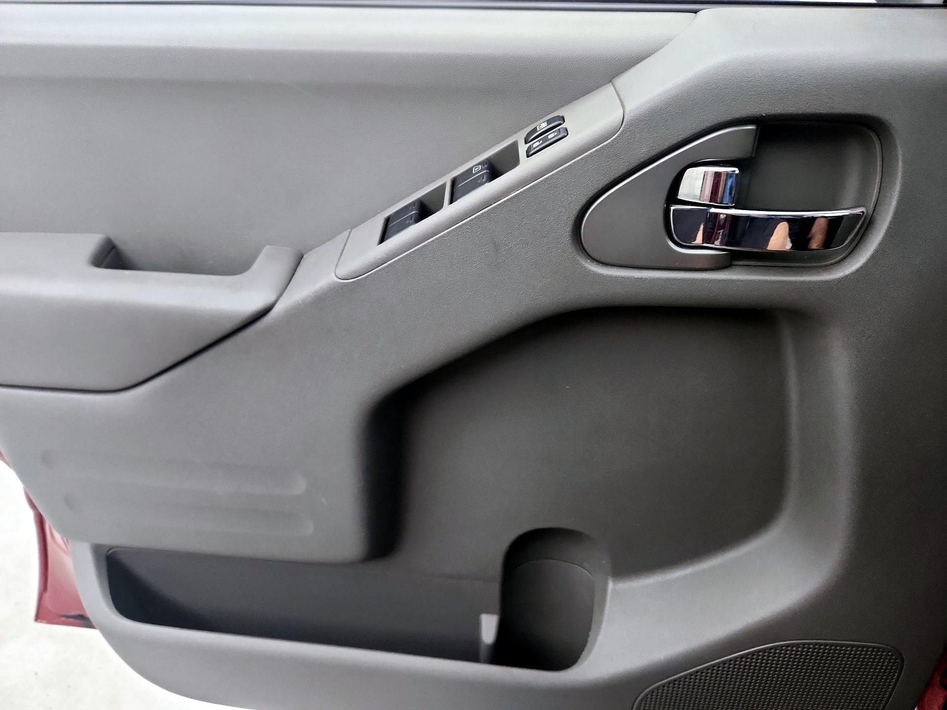 Thumbnail: 2021 Nissan Frontier - 12