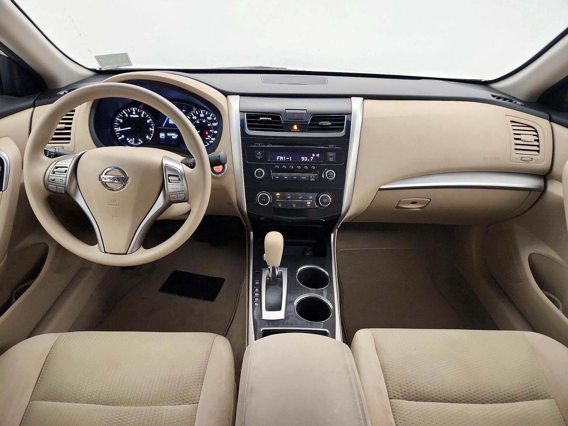 Thumbnail: 2014 Nissan Altima - 9