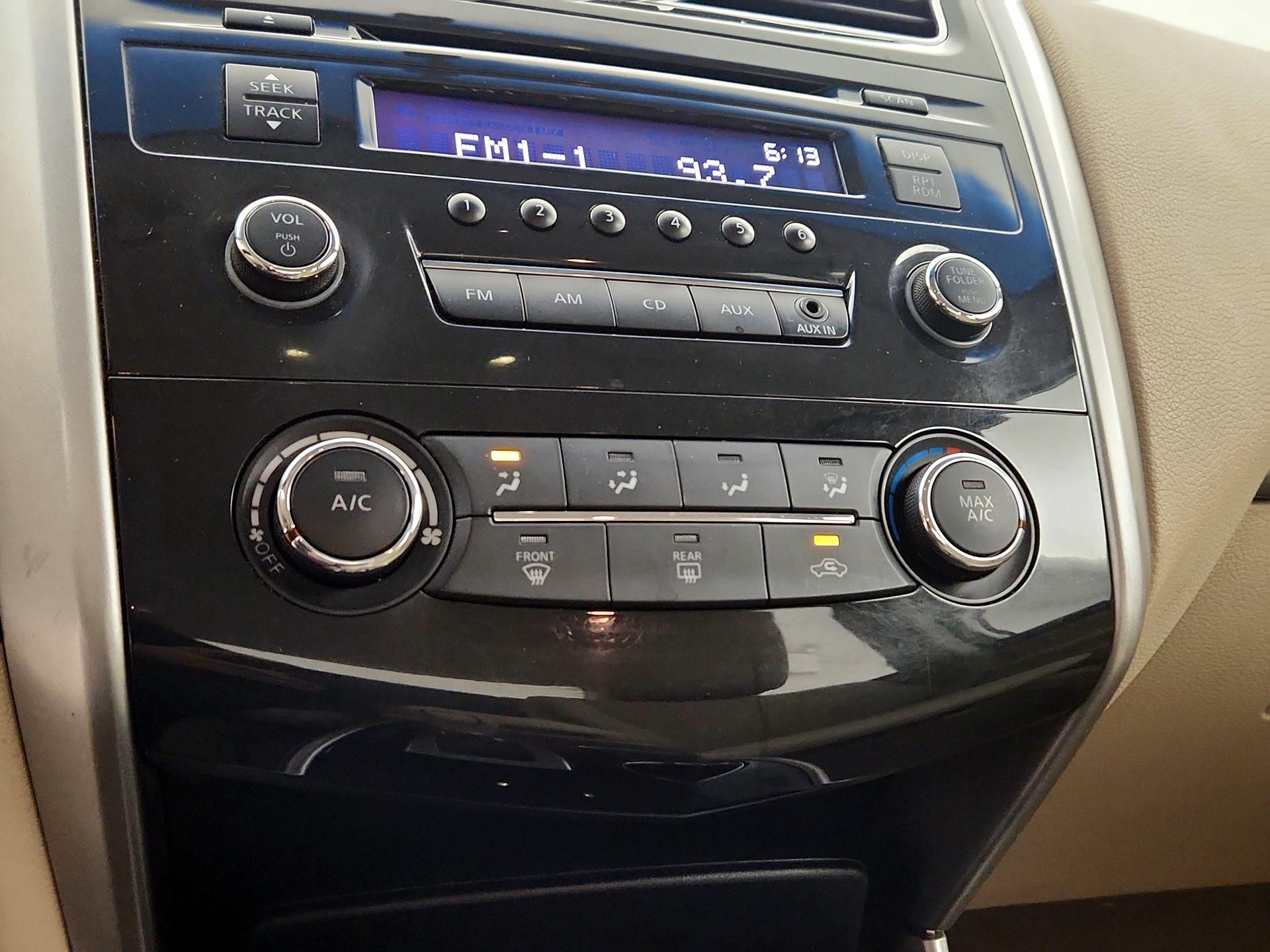 Thumbnail: 2014 Nissan Altima - 15