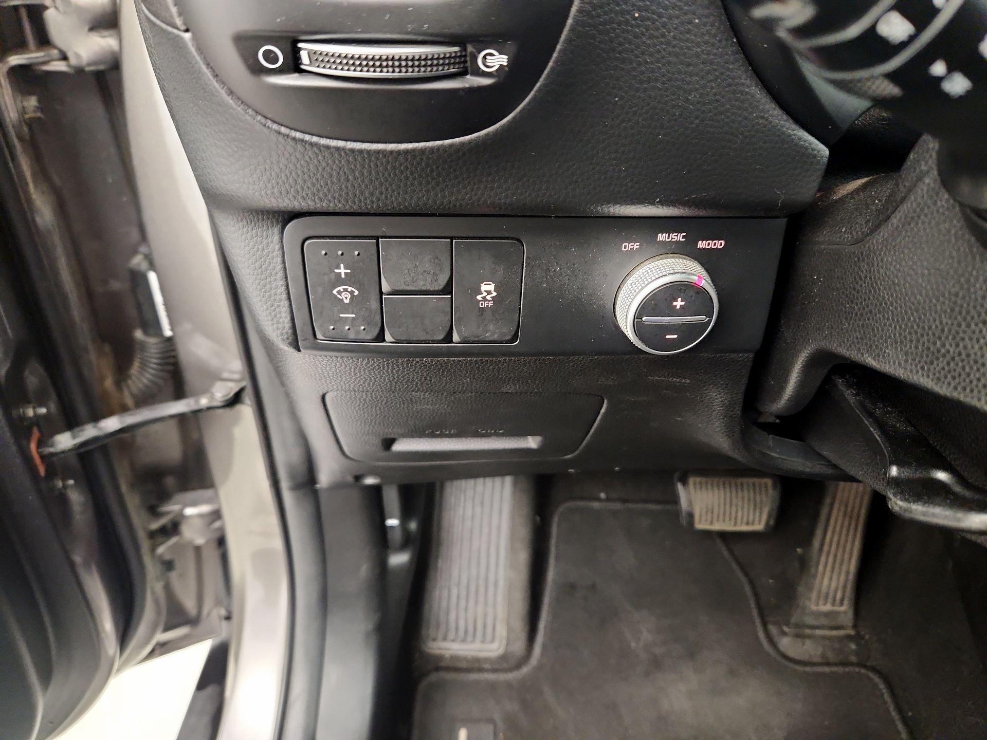 Thumbnail: 2016 Kia Soul - 13