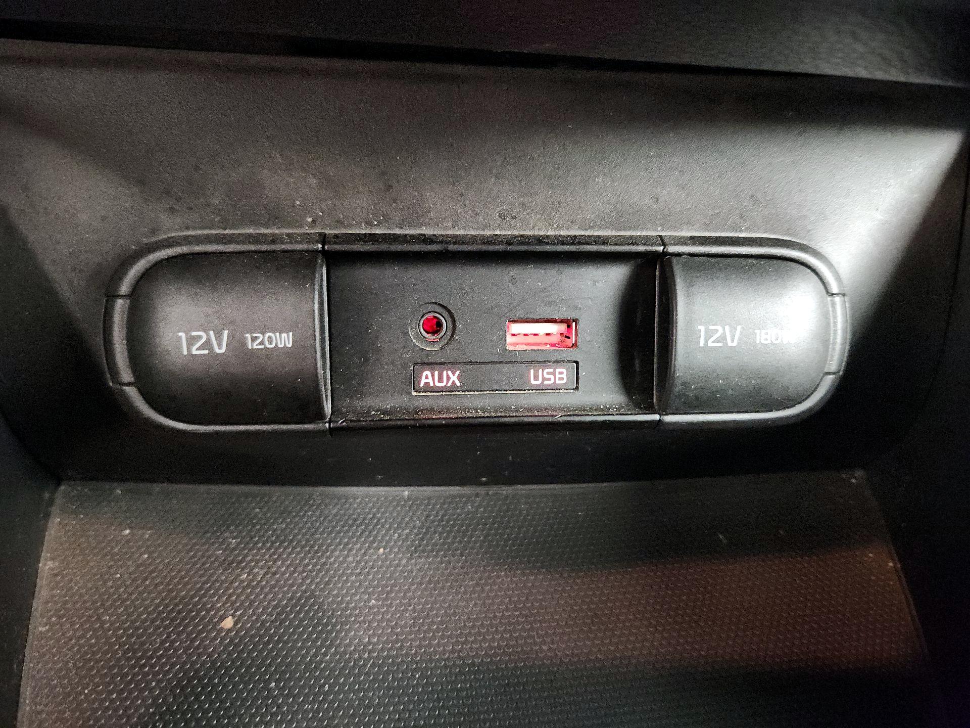 Thumbnail: 2016 Kia Soul - 19