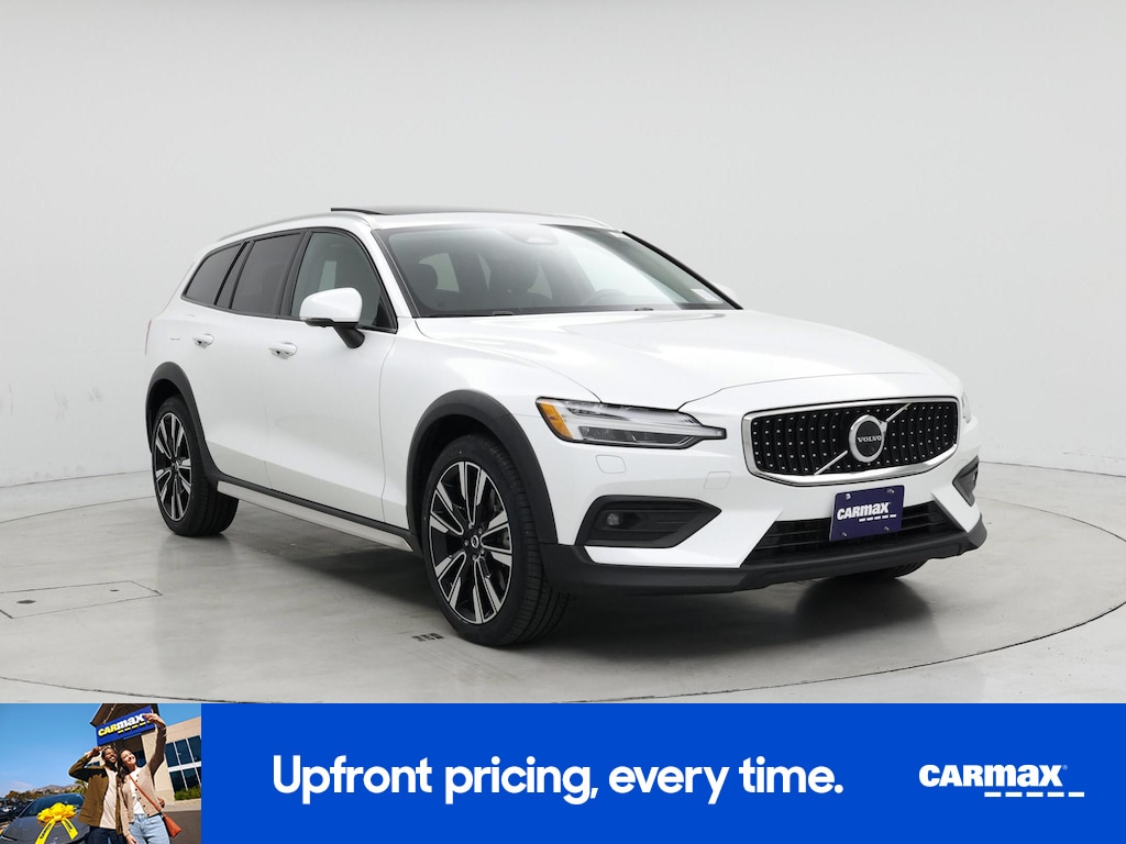 2023 Volvo V60 Cross Country B5 Ultimate