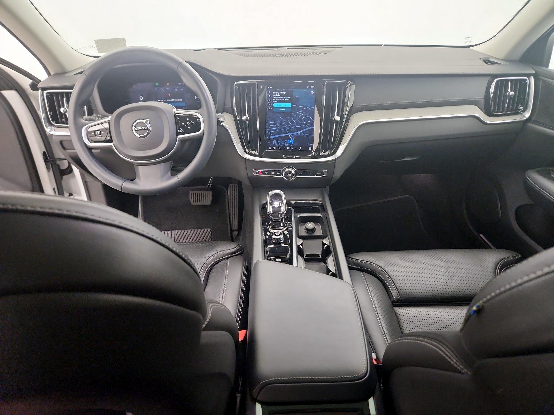 Thumbnail: 2023 Volvo S60 - 9