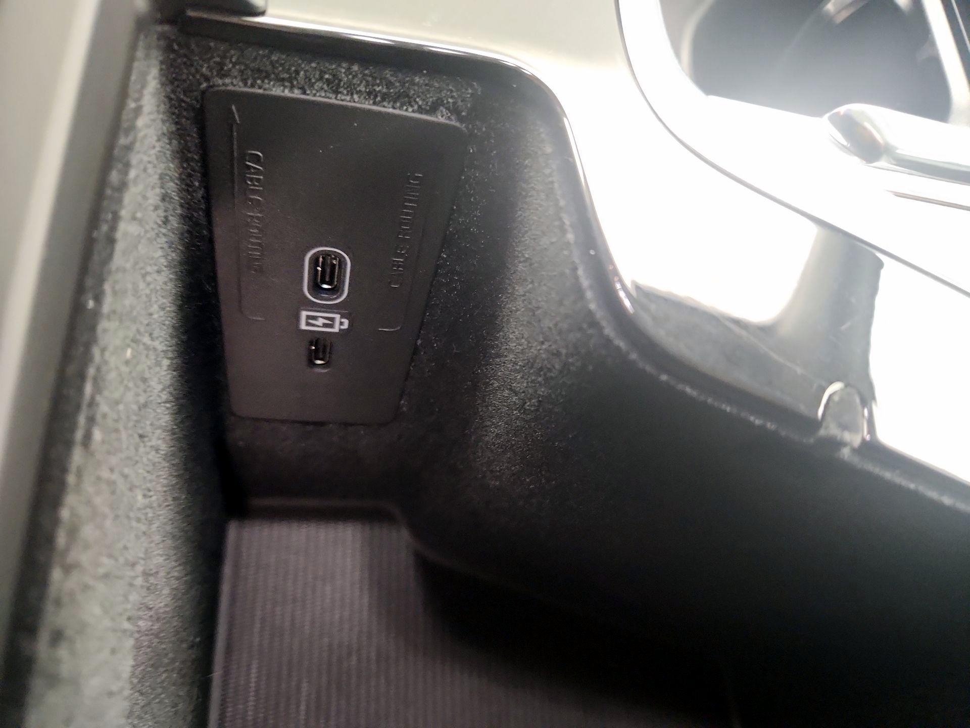 Thumbnail: 2023 Volvo S60 - 19