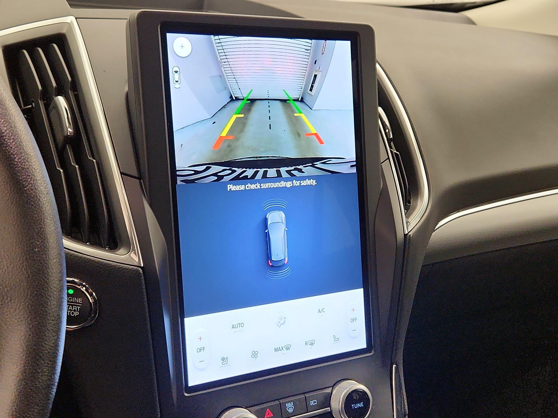 Thumbnail: 2022 Ford Edge - 15