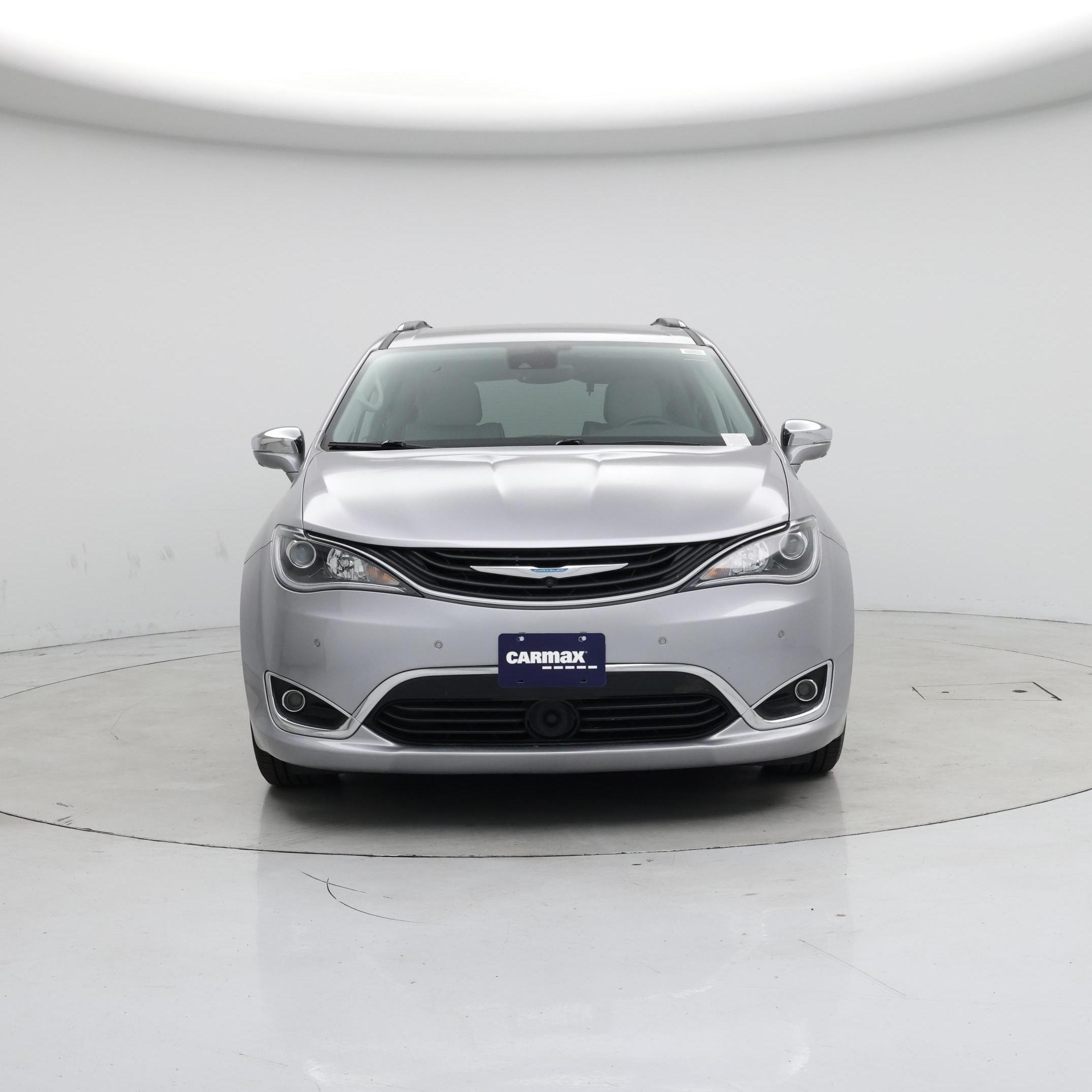 Thumbnail: 2018 Chrysler Pacifica - 5