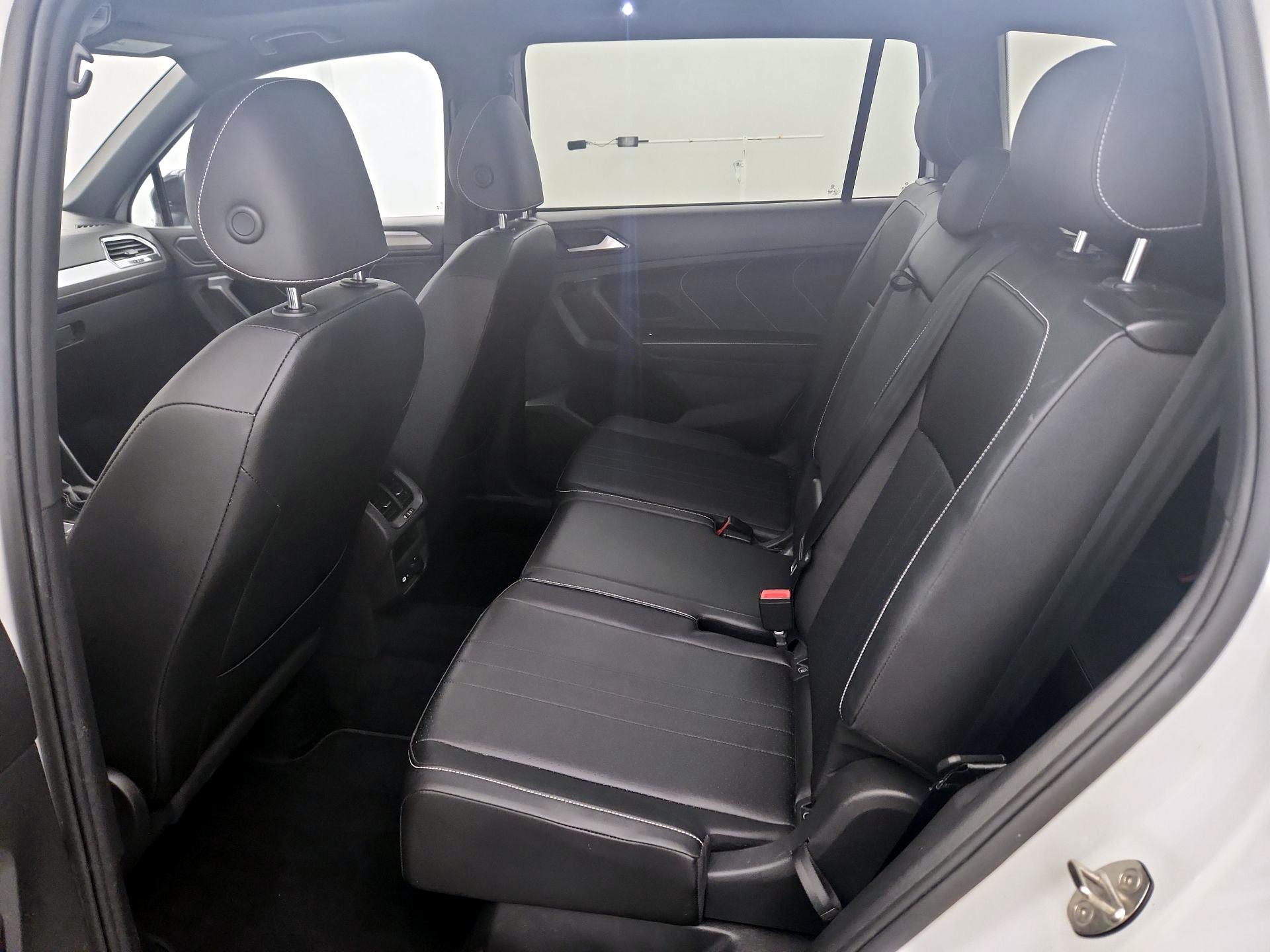 Thumbnail: 2023 Volkswagen Tiguan - 20