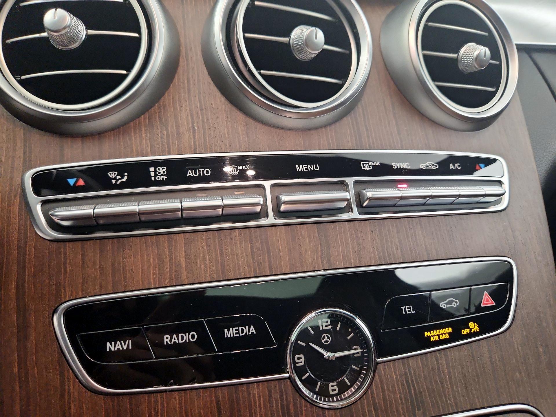 Thumbnail: 2021 Mercedes-Benz C-Class - 16