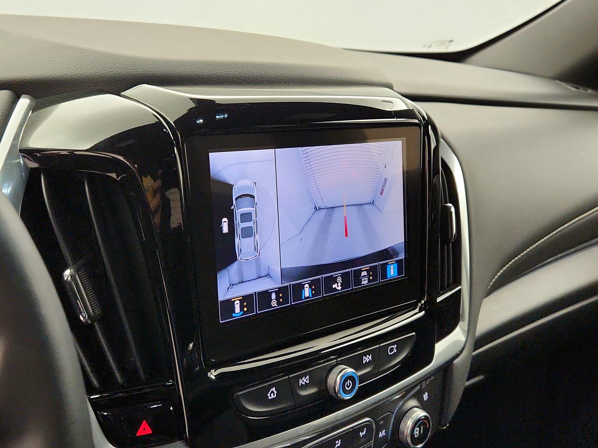 Thumbnail: 2023 Chevrolet Traverse - 15