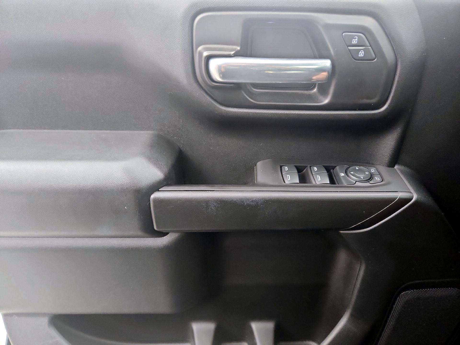 Thumbnail: 2021 Chevrolet Silverado 1500 - 12