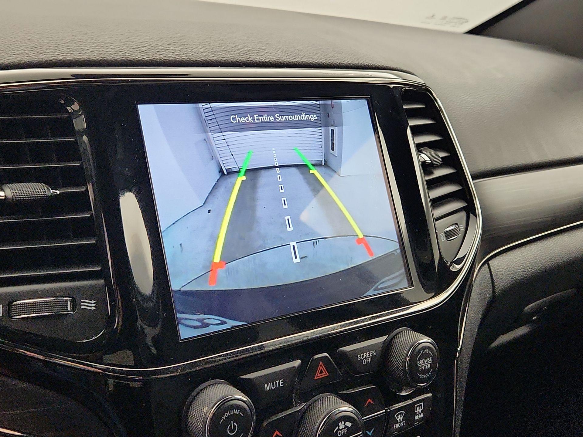 Thumbnail: 2020 Jeep Grand Cherokee - 15