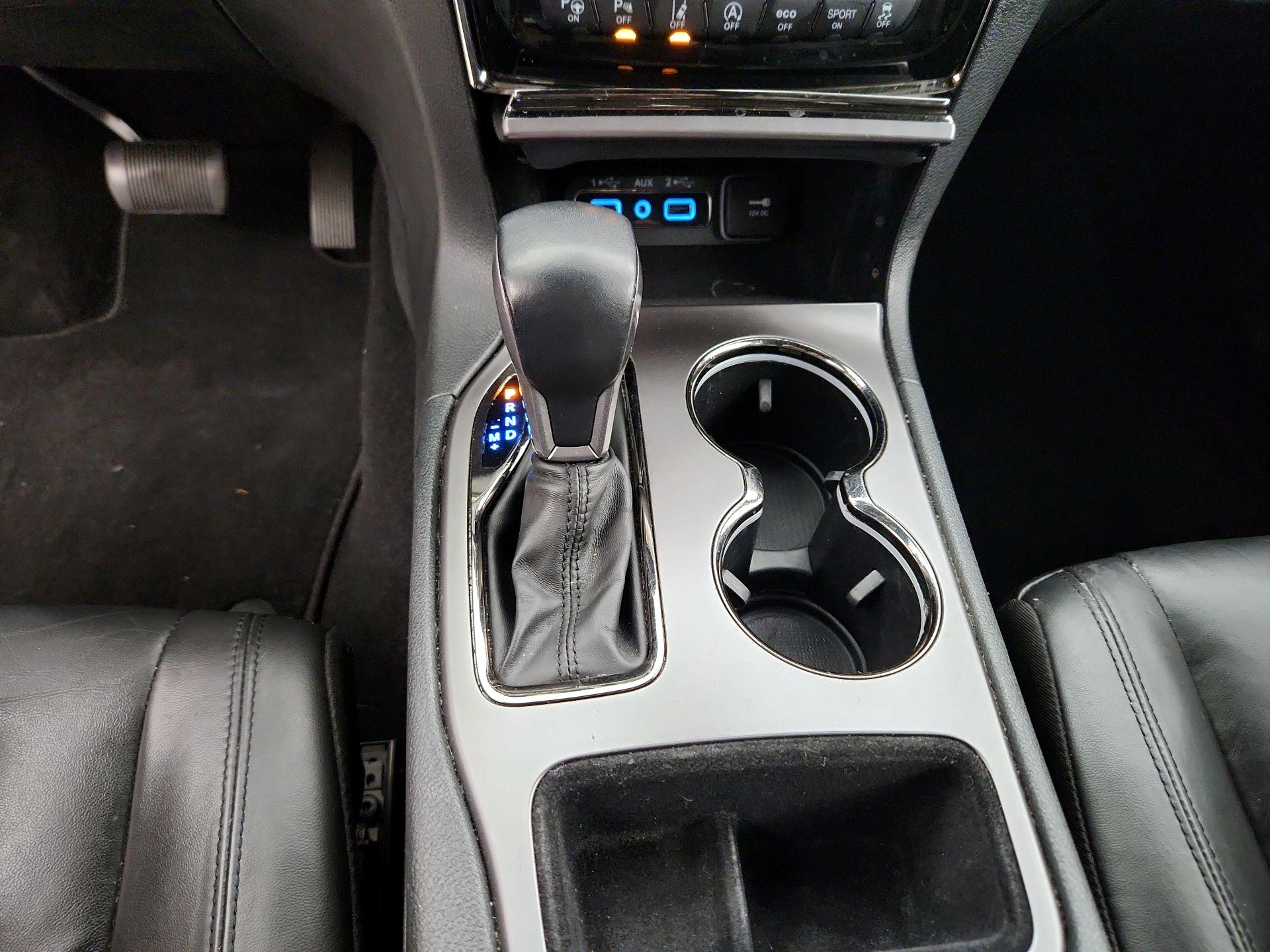 Thumbnail: 2020 Jeep Grand Cherokee - 18