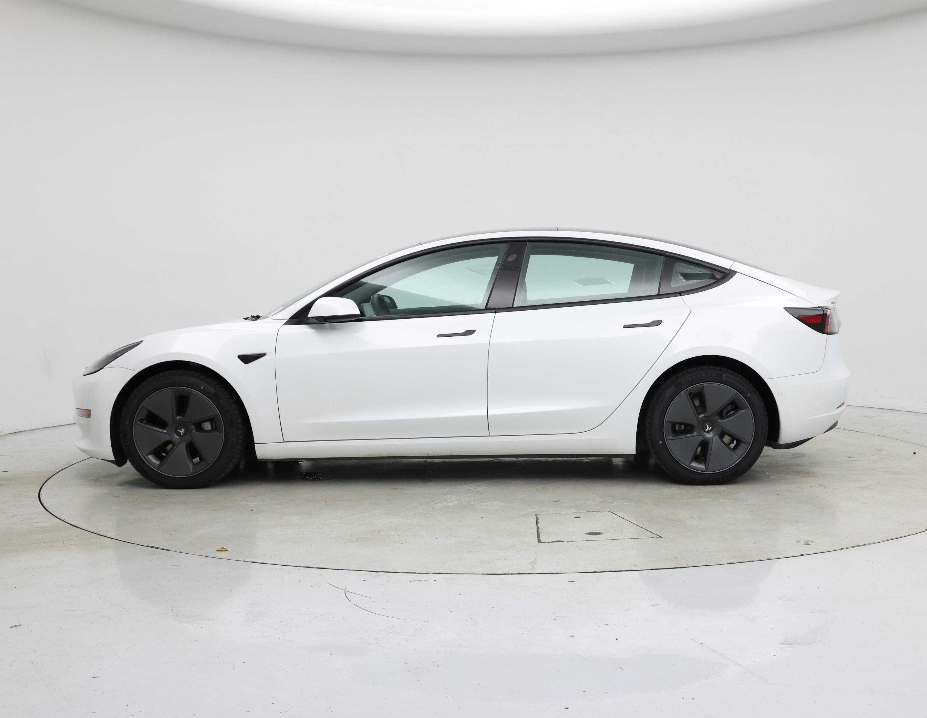 Thumbnail: 2022 Tesla Model 3 - 3