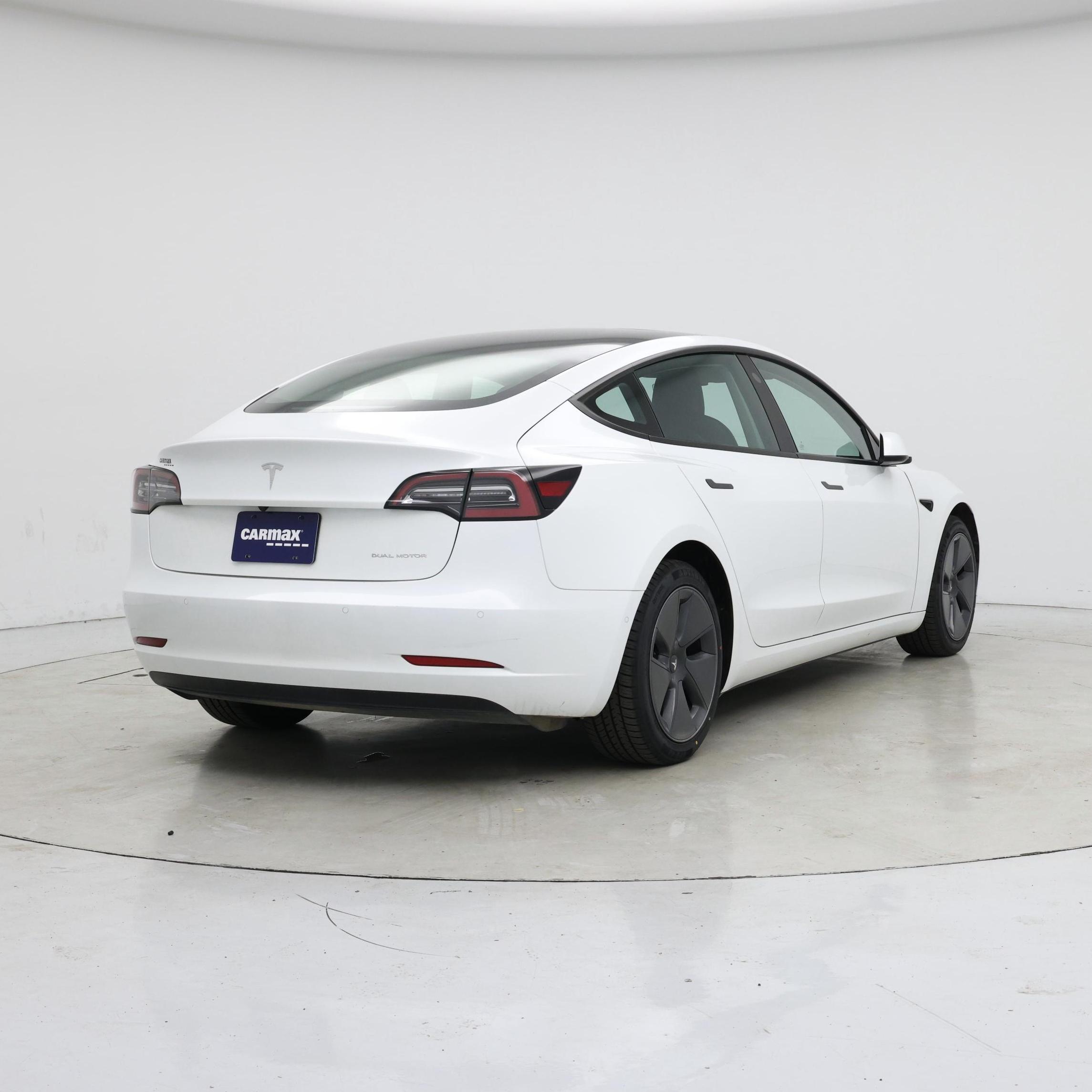 Thumbnail: 2022 Tesla Model 3 - 8