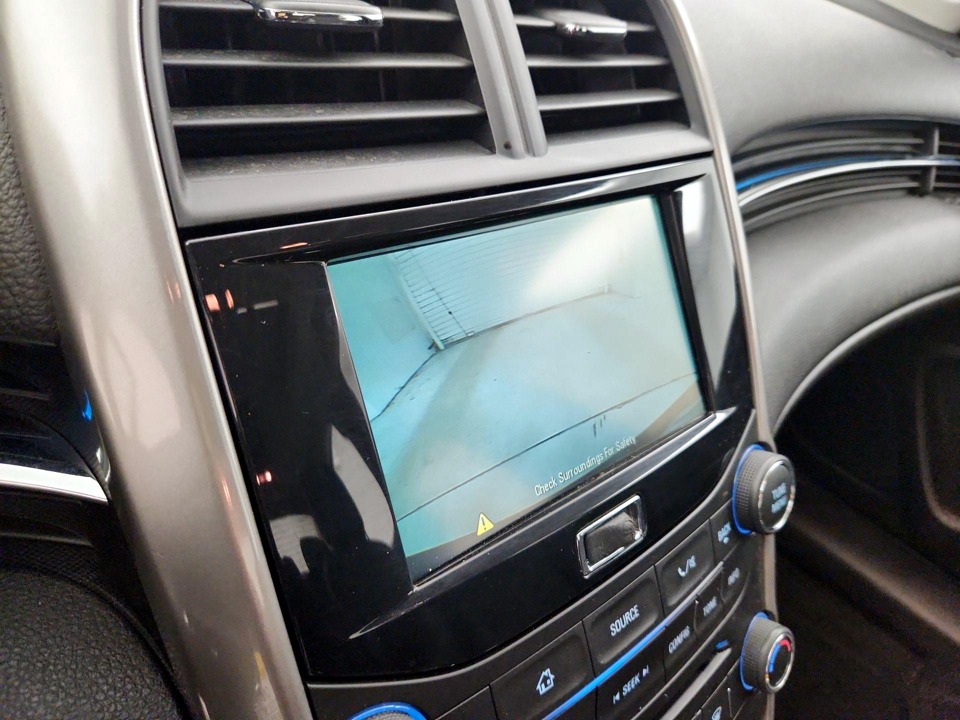 Thumbnail: 2014 Chevrolet Malibu - 14