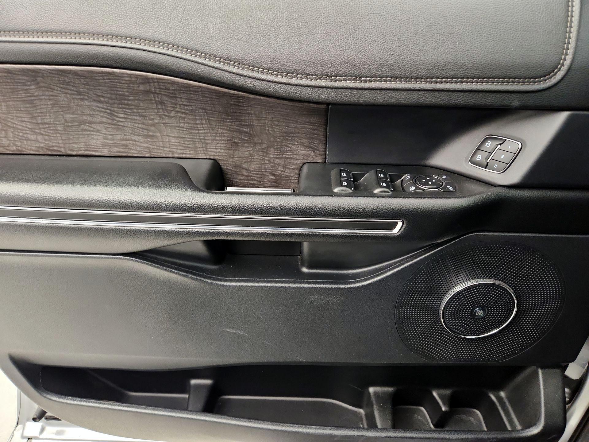 Thumbnail: 2020 Ford Expedition - 12