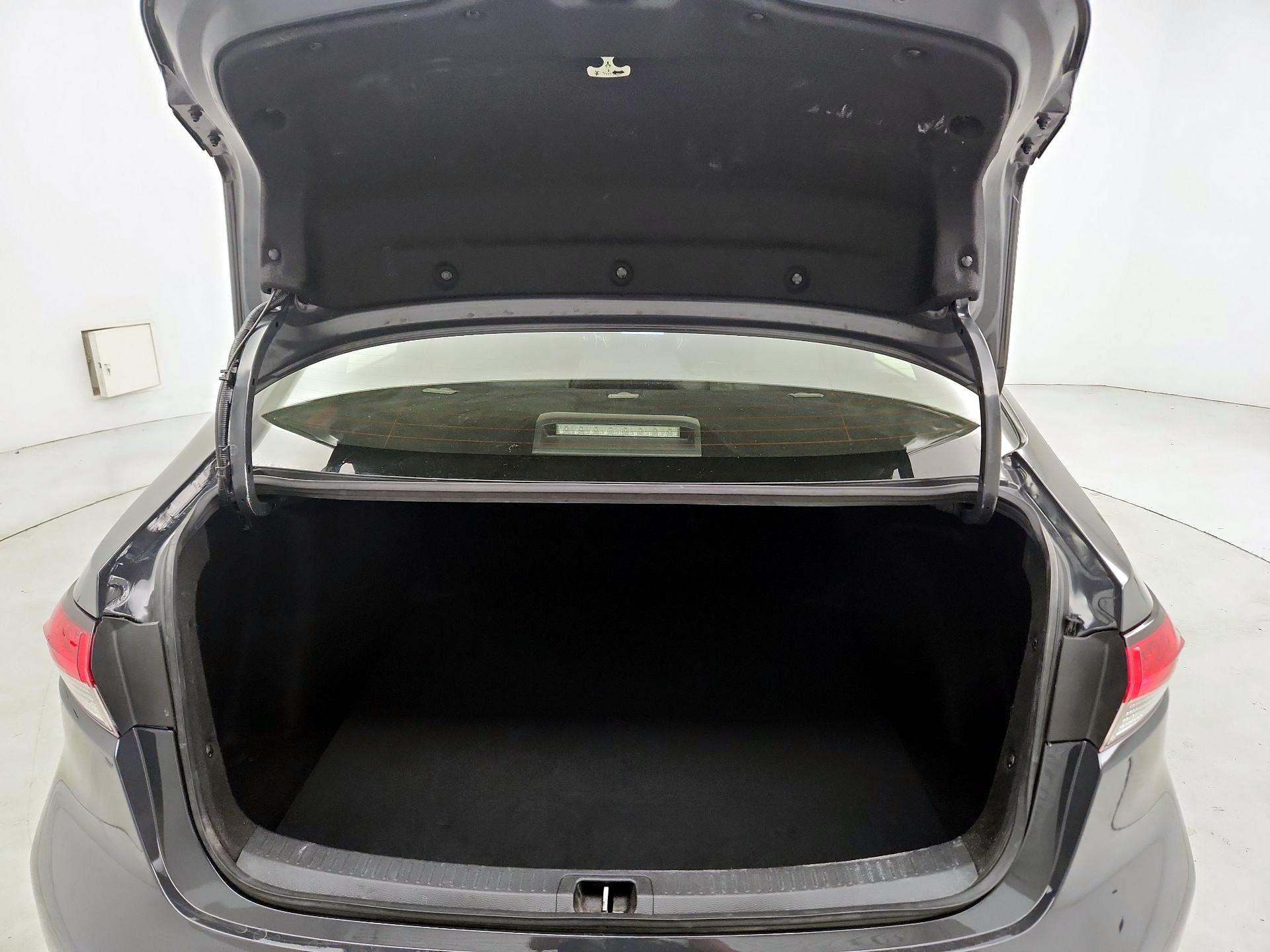 Thumbnail: 2024 Toyota Corolla - 20