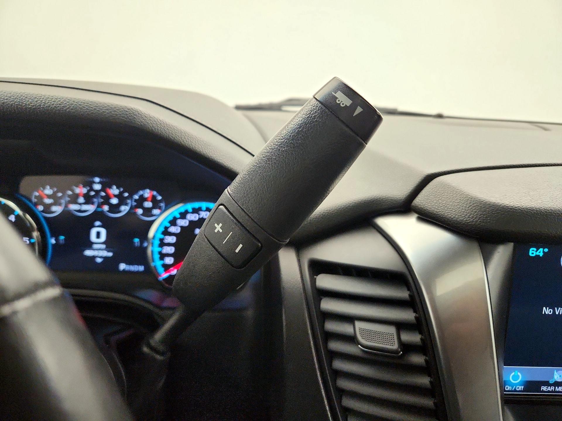 Thumbnail: 2016 Chevrolet Tahoe - 17