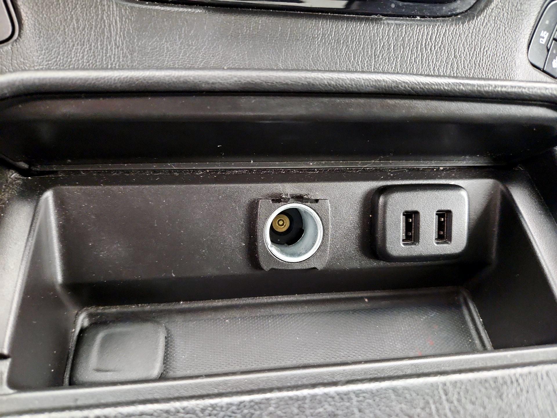 Thumbnail: 2016 Chevrolet Tahoe - 18