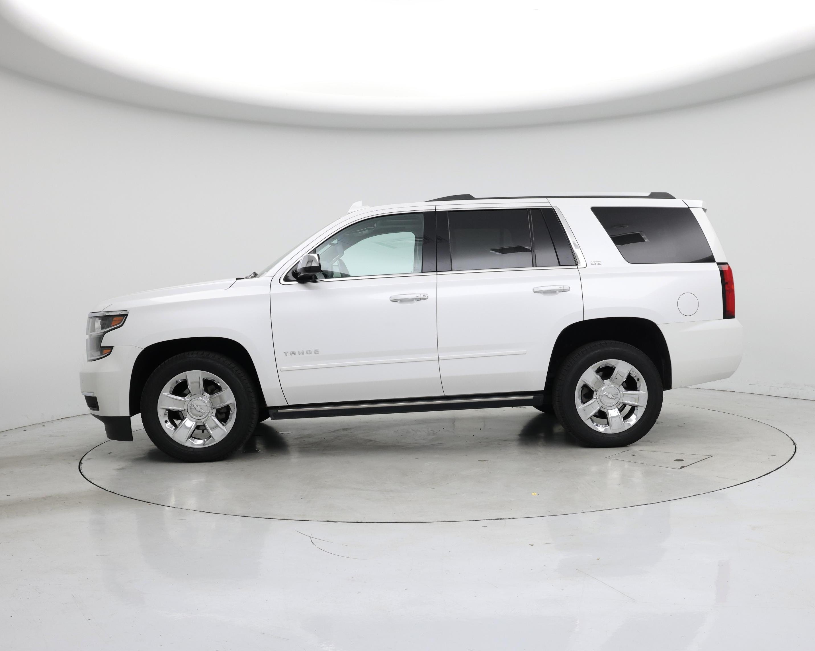 Thumbnail: 2016 Chevrolet Tahoe - 3