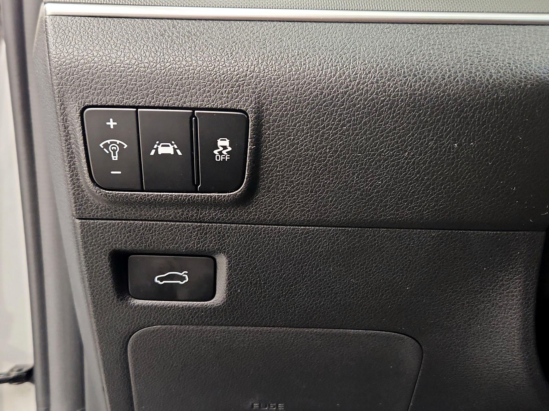 Thumbnail: 2021 Kia K5 - 13