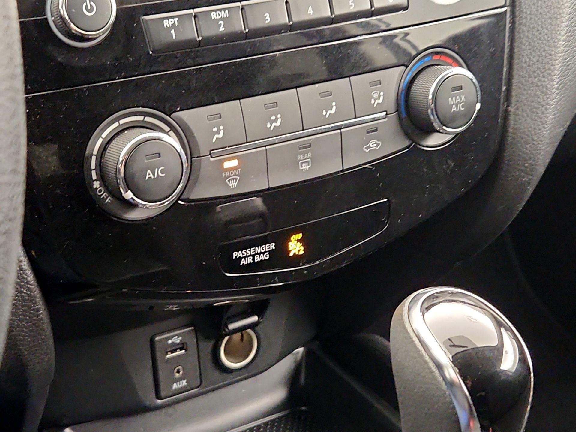 Thumbnail: 2018 Nissan Rogue Sport - 16