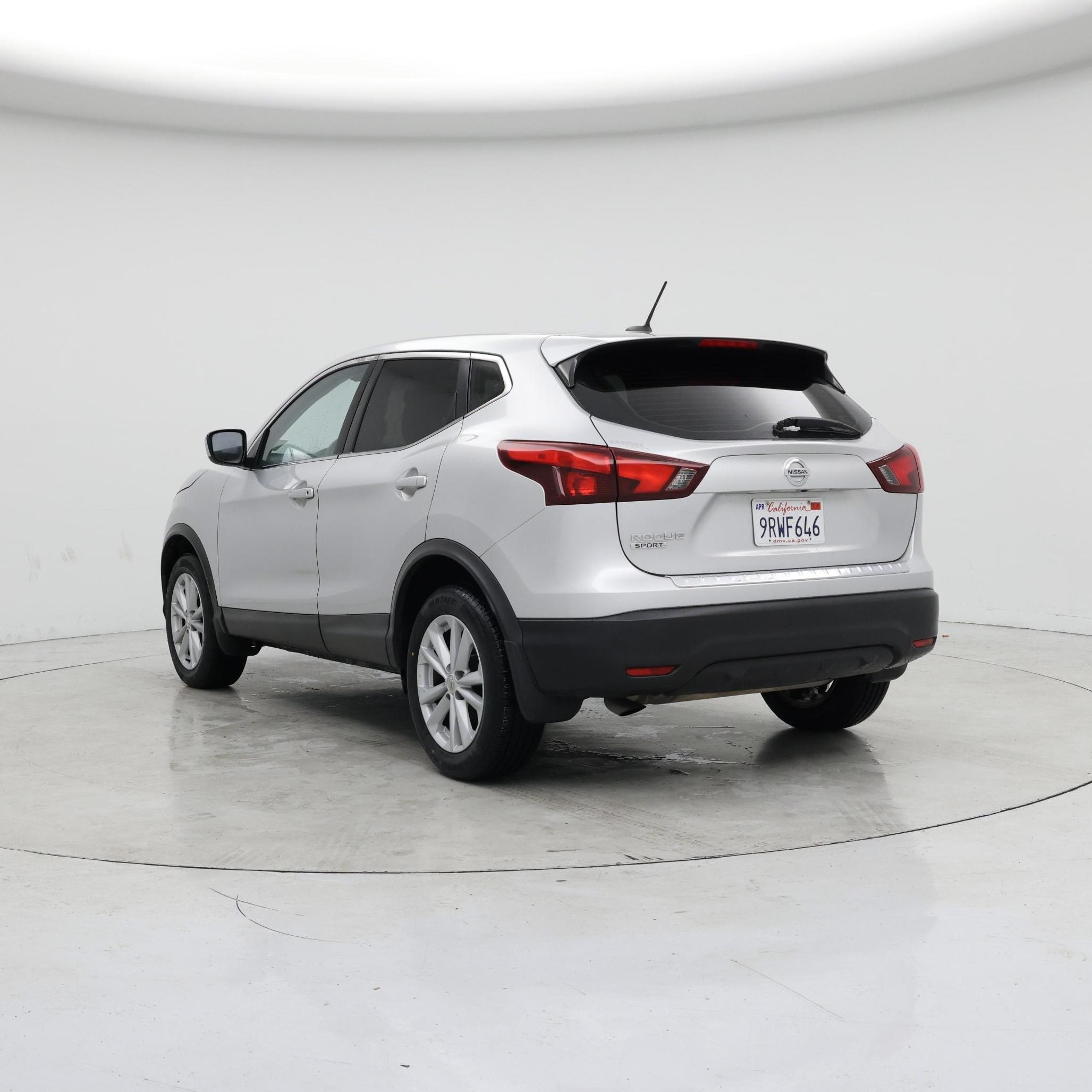 Thumbnail: 2018 Nissan Rogue Sport - 2