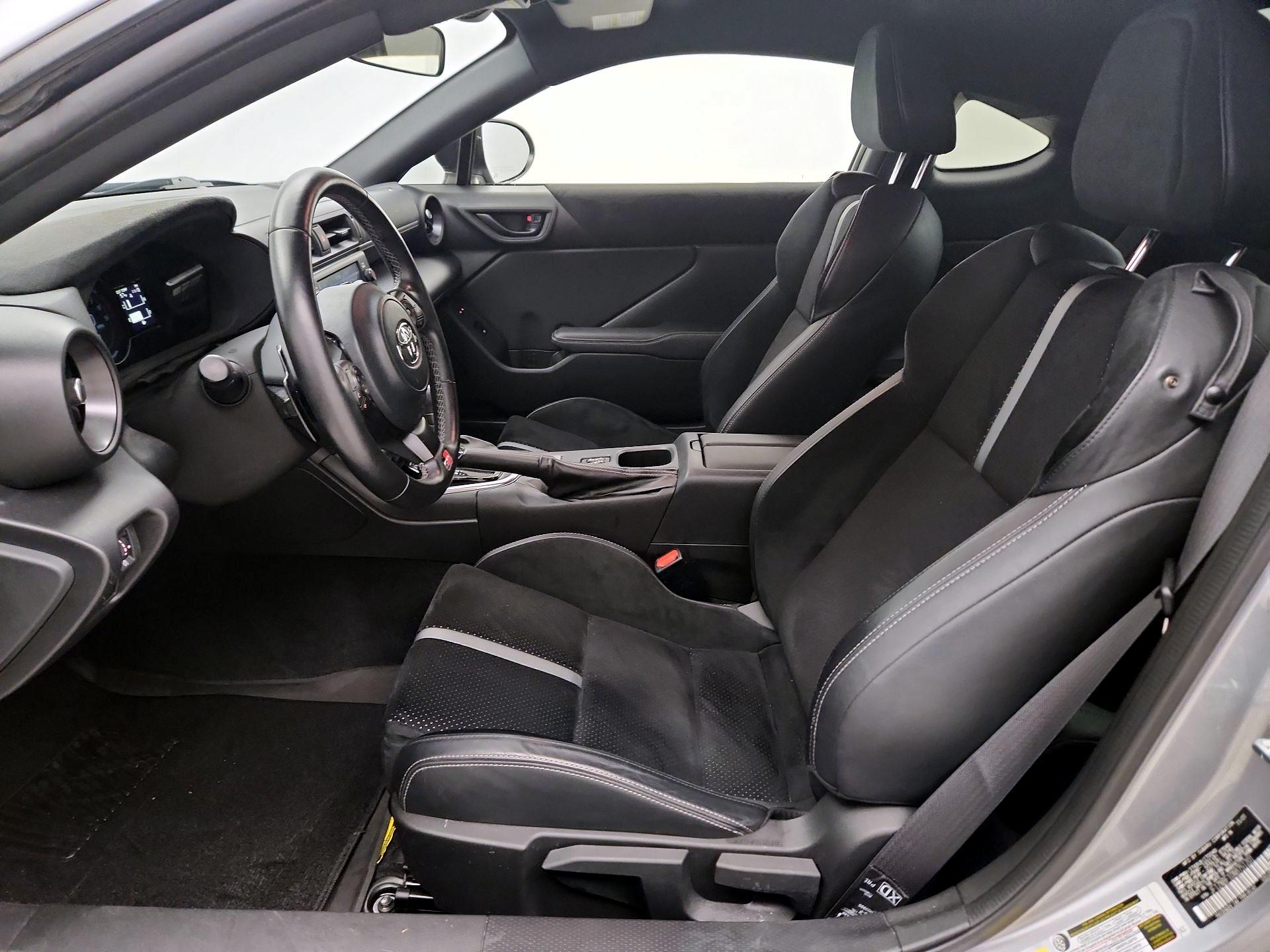 Thumbnail: 2022 Toyota GR86 - 11