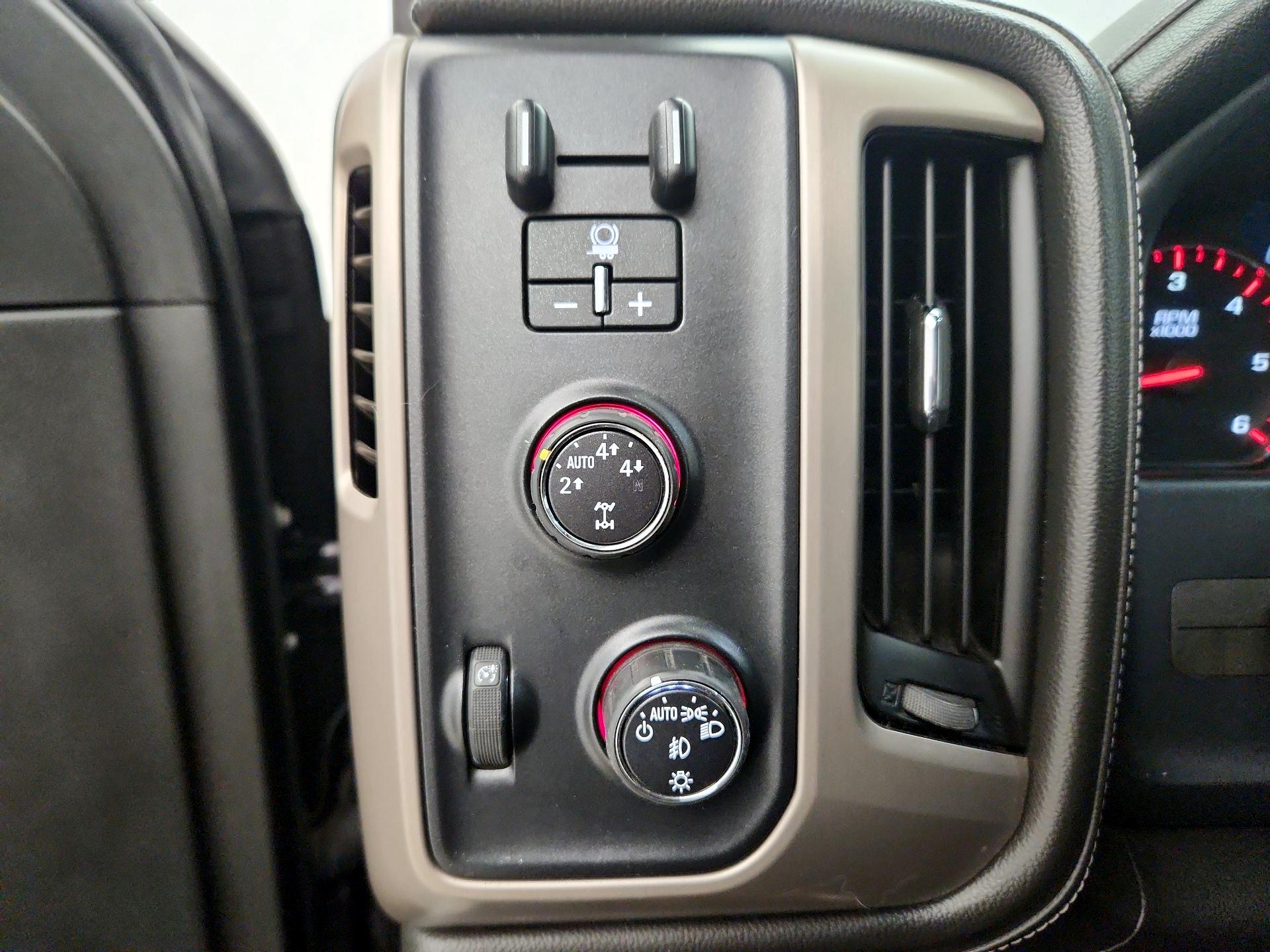 Thumbnail: 2015 GMC Sierra 1500 - 13