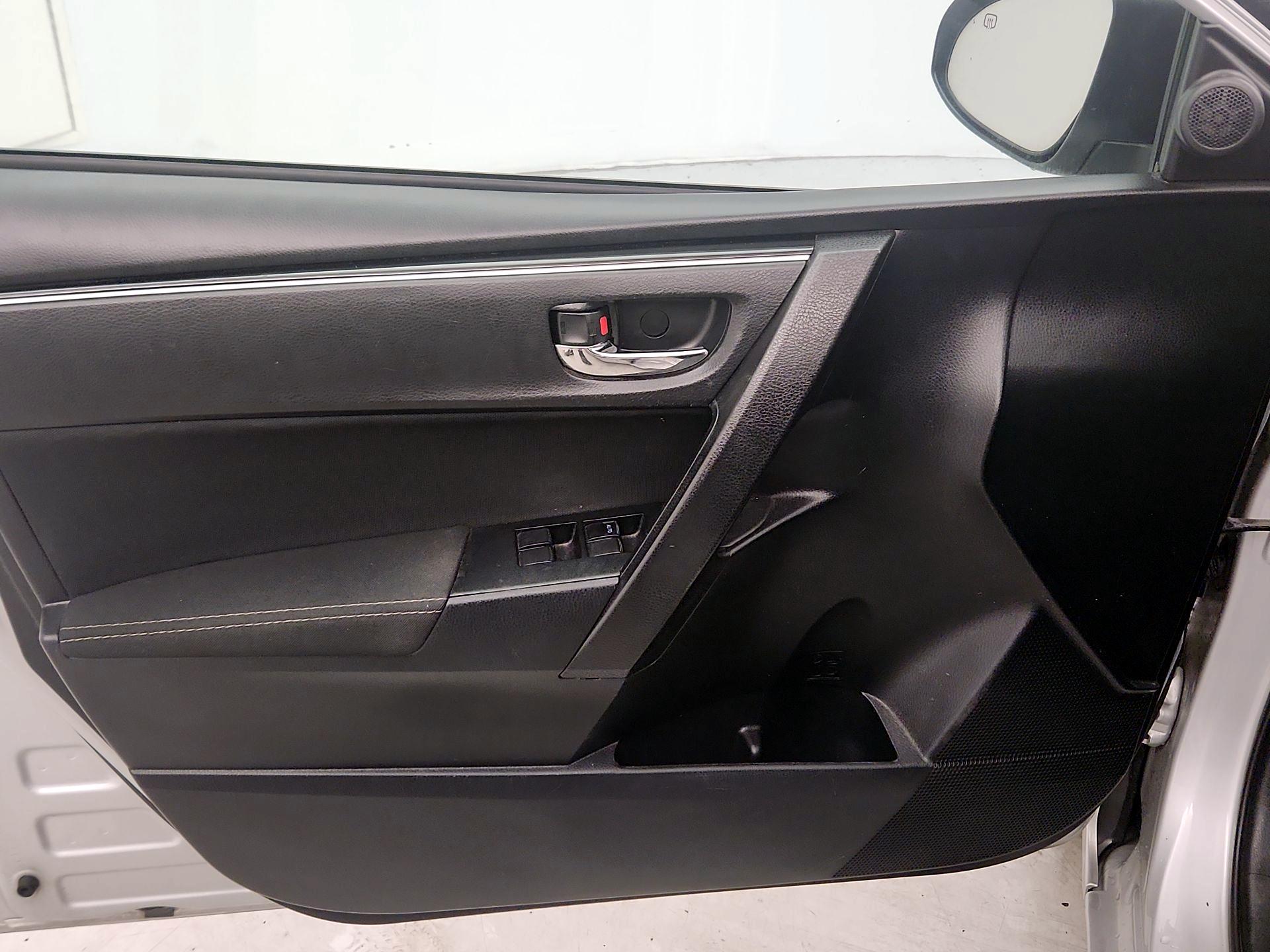 Thumbnail: 2019 Toyota Corolla - 12