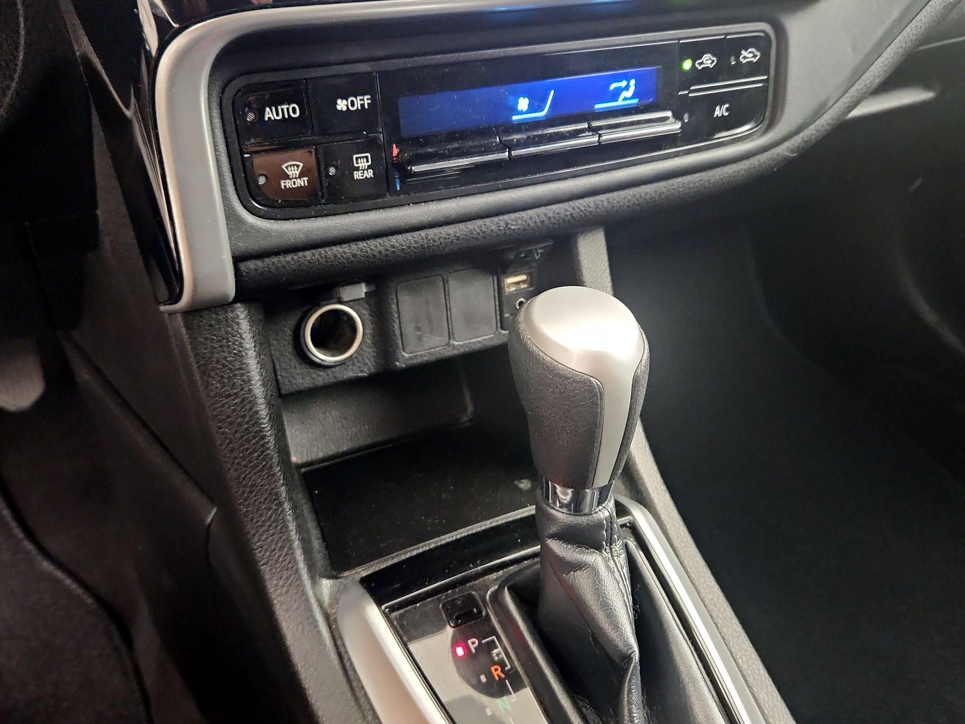 Thumbnail: 2019 Toyota Corolla - 16