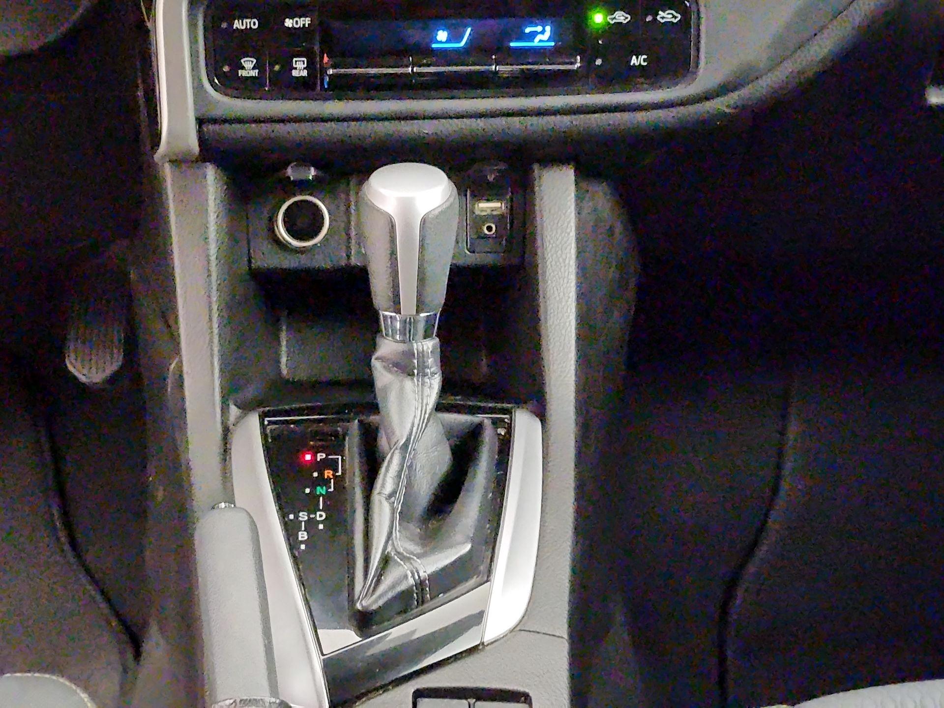 Thumbnail: 2019 Toyota Corolla - 17