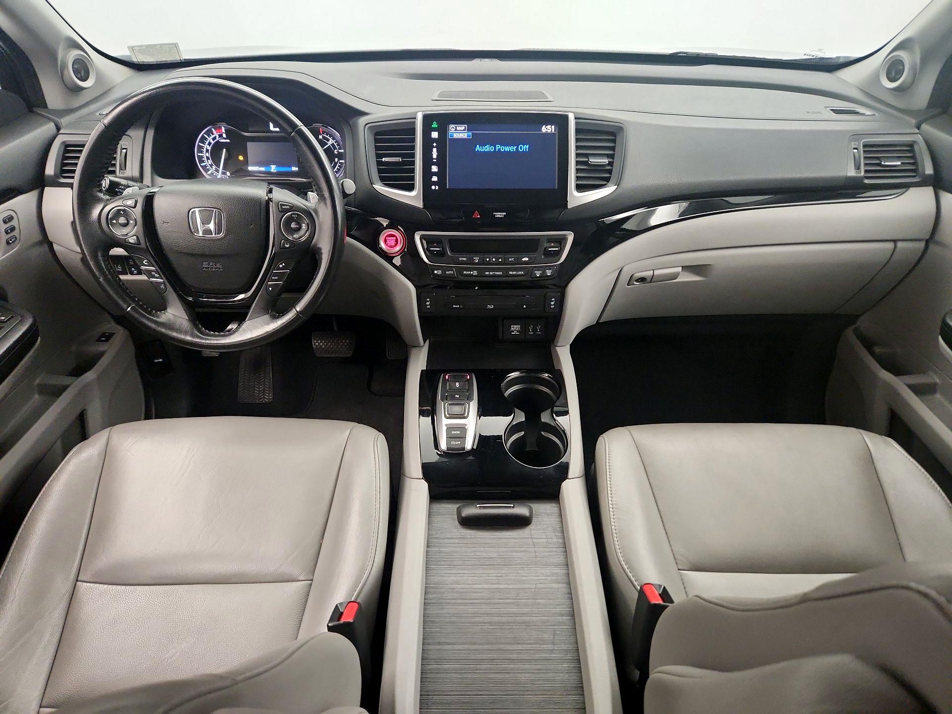 Thumbnail: 2016 Honda Pilot - 9