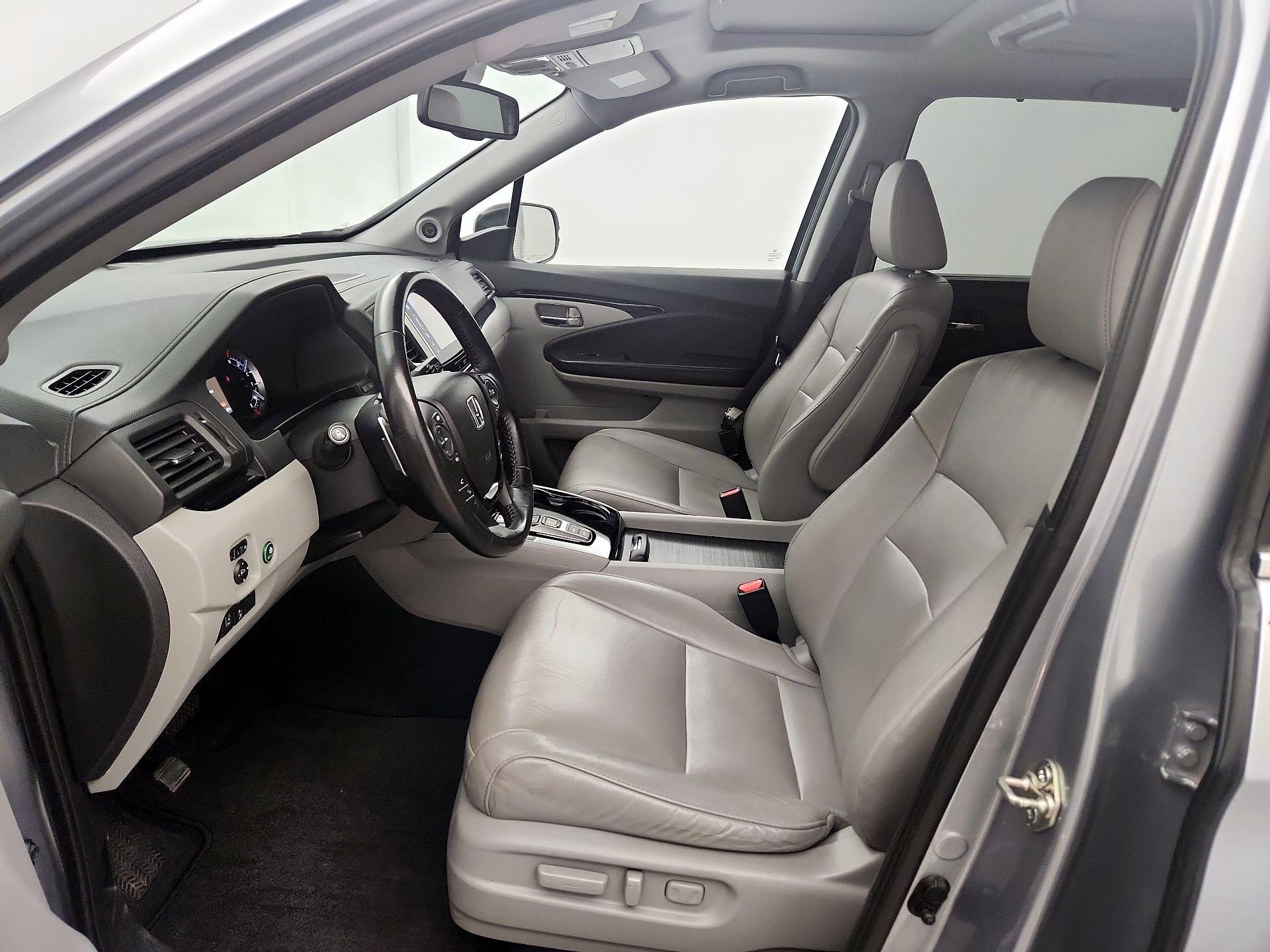 Thumbnail: 2016 Honda Pilot - 11