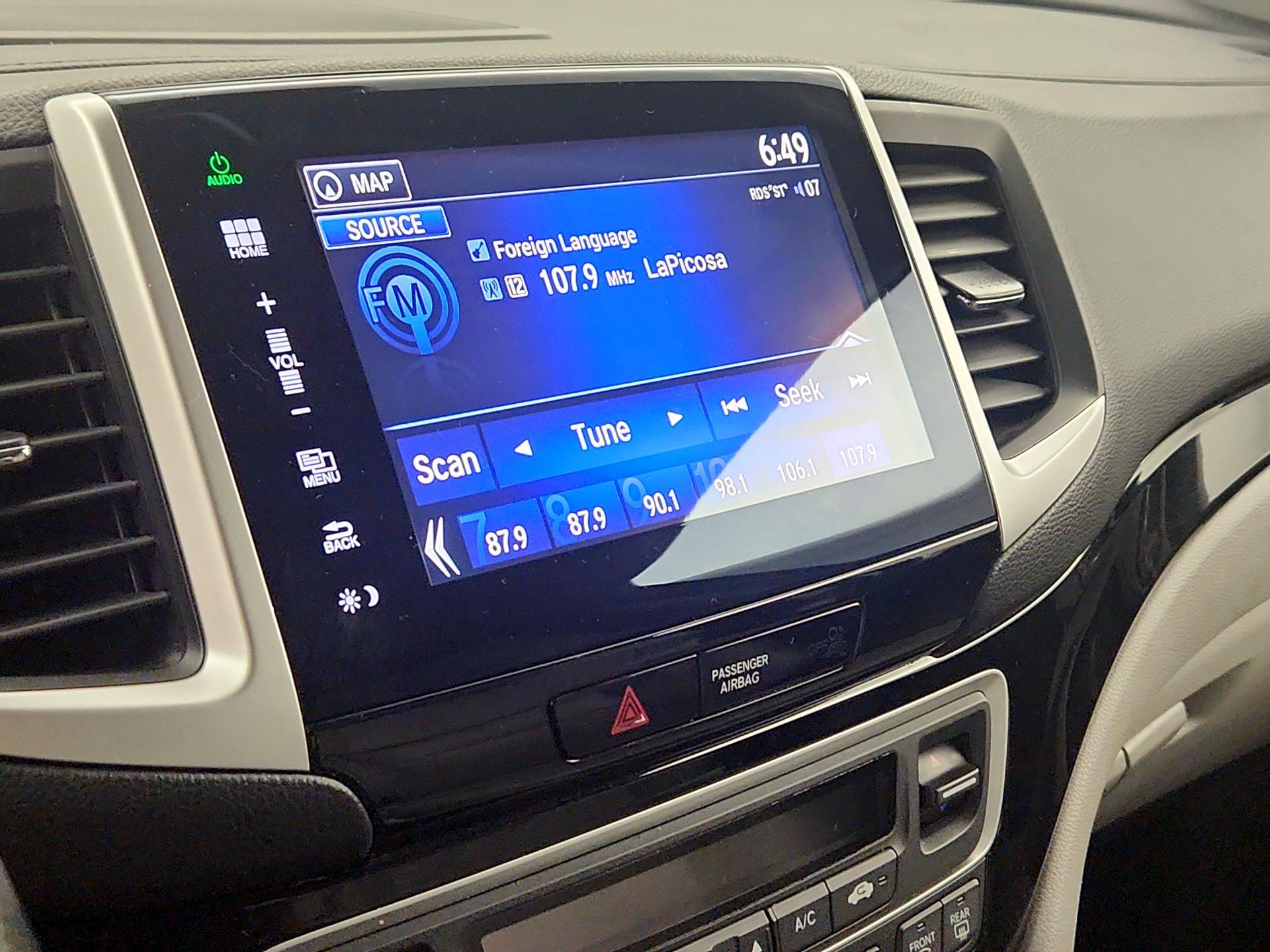 Thumbnail: 2016 Honda Pilot - 16