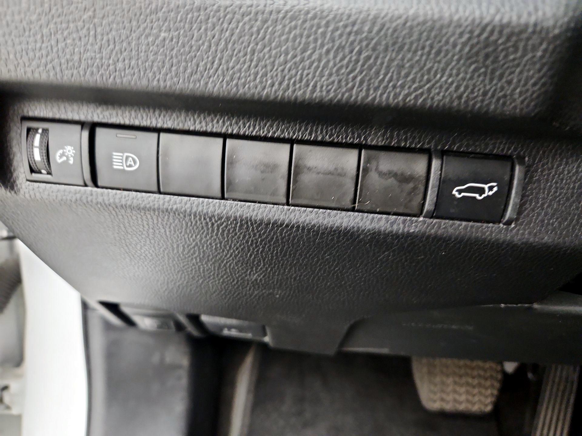 Thumbnail: 2023 Toyota RAV4 - 13