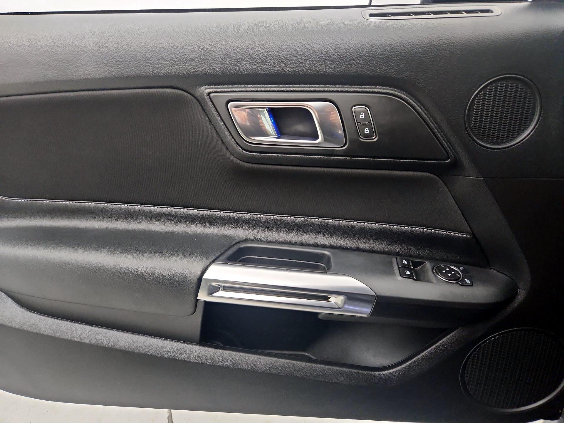 Thumbnail: 2022 Ford Mustang - 12