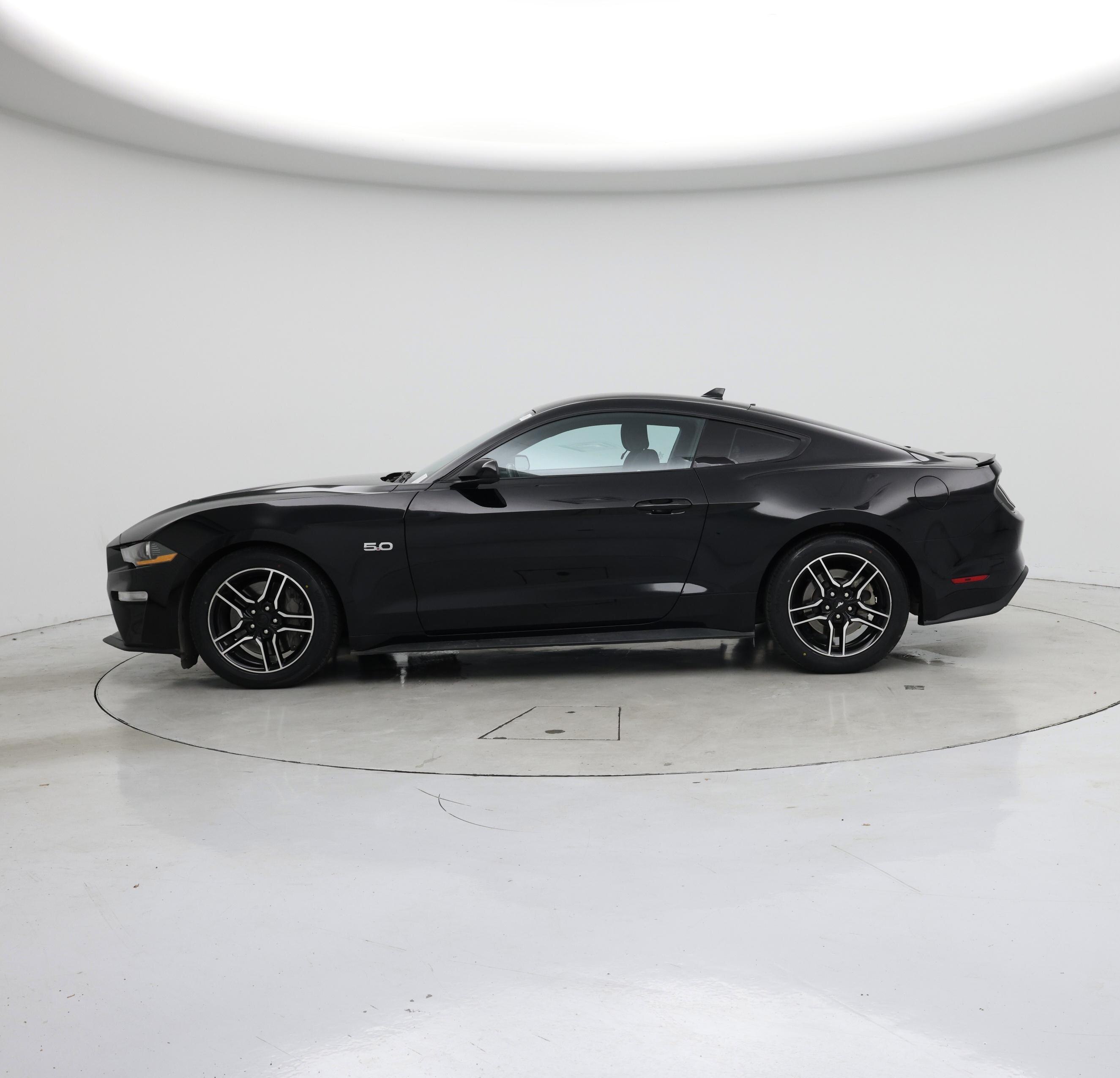 Thumbnail: 2022 Ford Mustang - 3