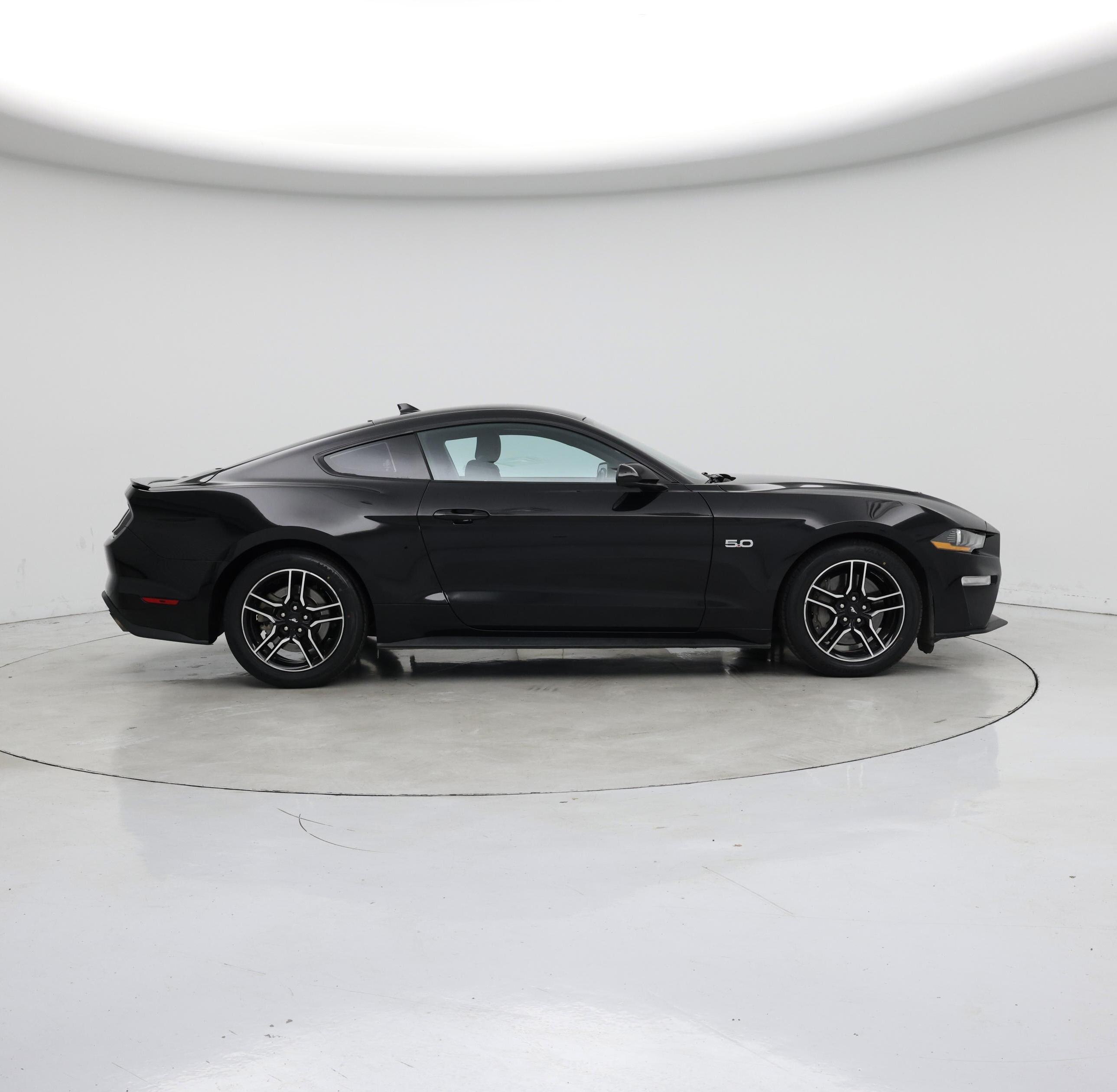 Thumbnail: 2022 Ford Mustang - 7