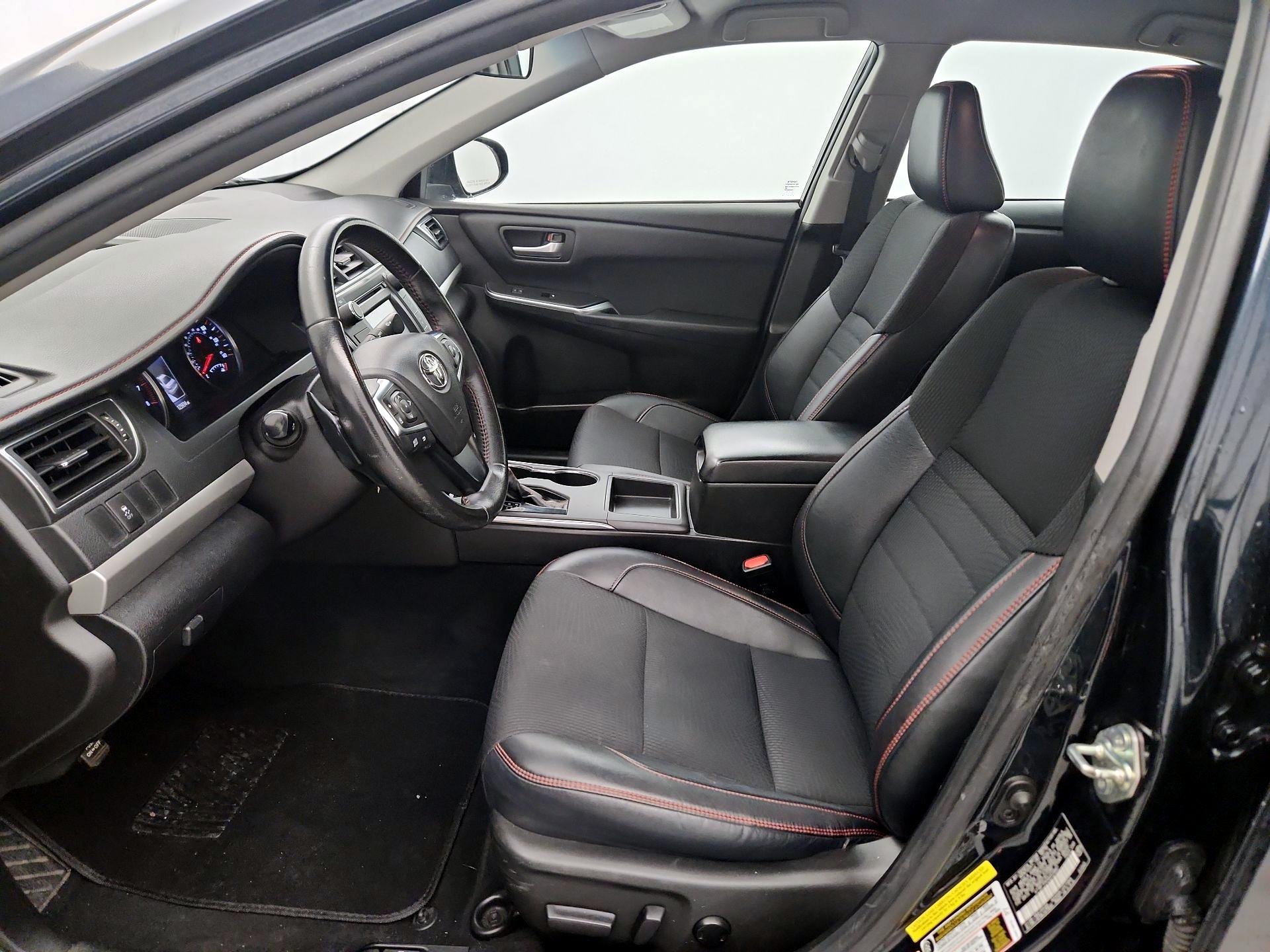 Thumbnail: 2016 Toyota Camry - 11