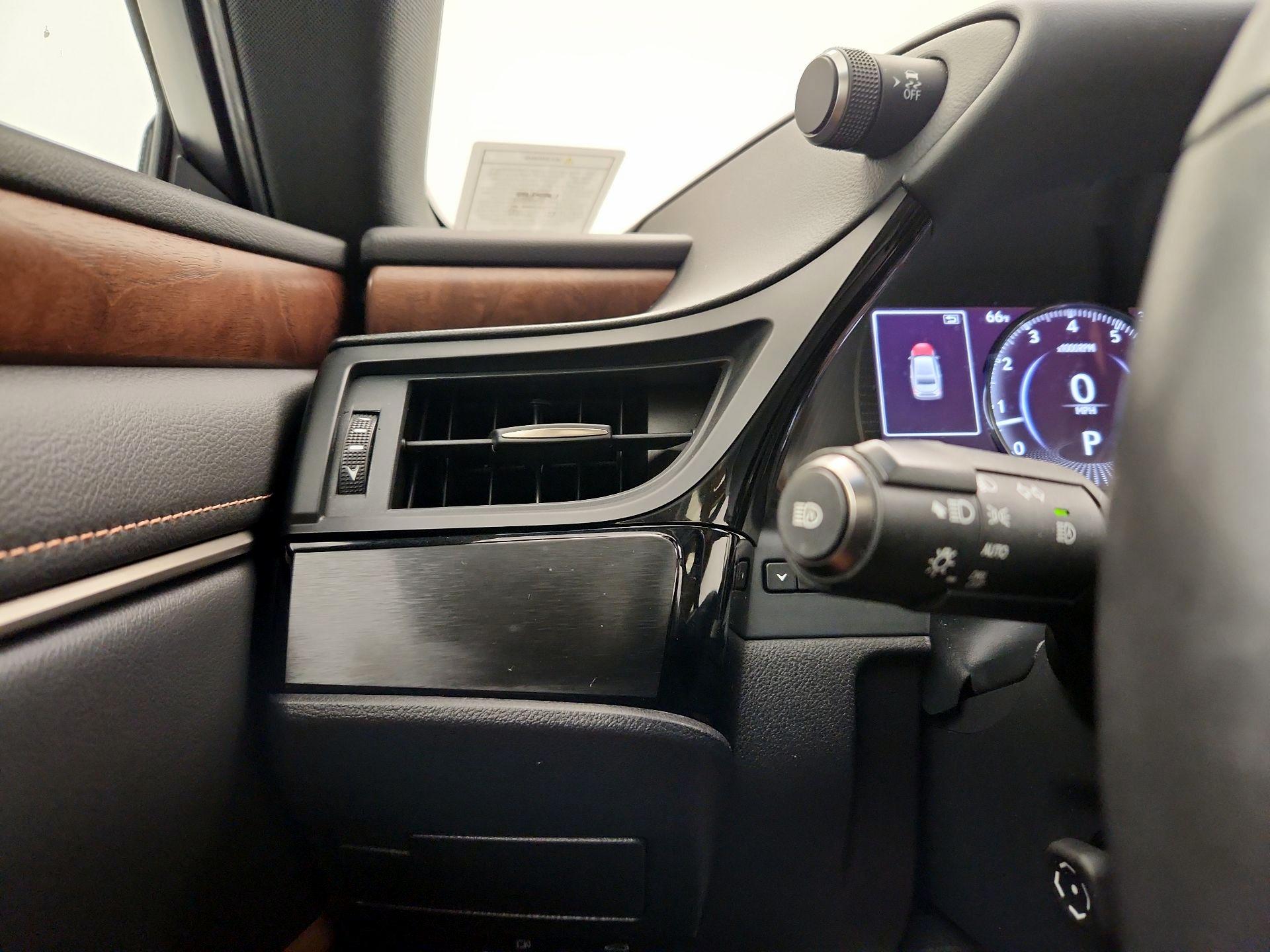 Thumbnail: 2023 Lexus ES - 13